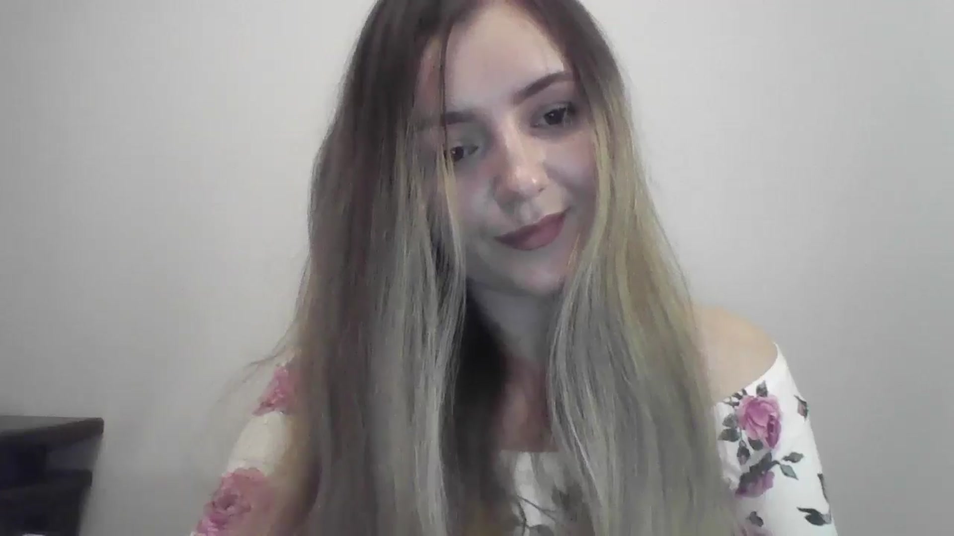 Gallery image thumbnail from Kariulovely's myfreecams stream on, 09/01/2024, 18:29 image 4 of 20
