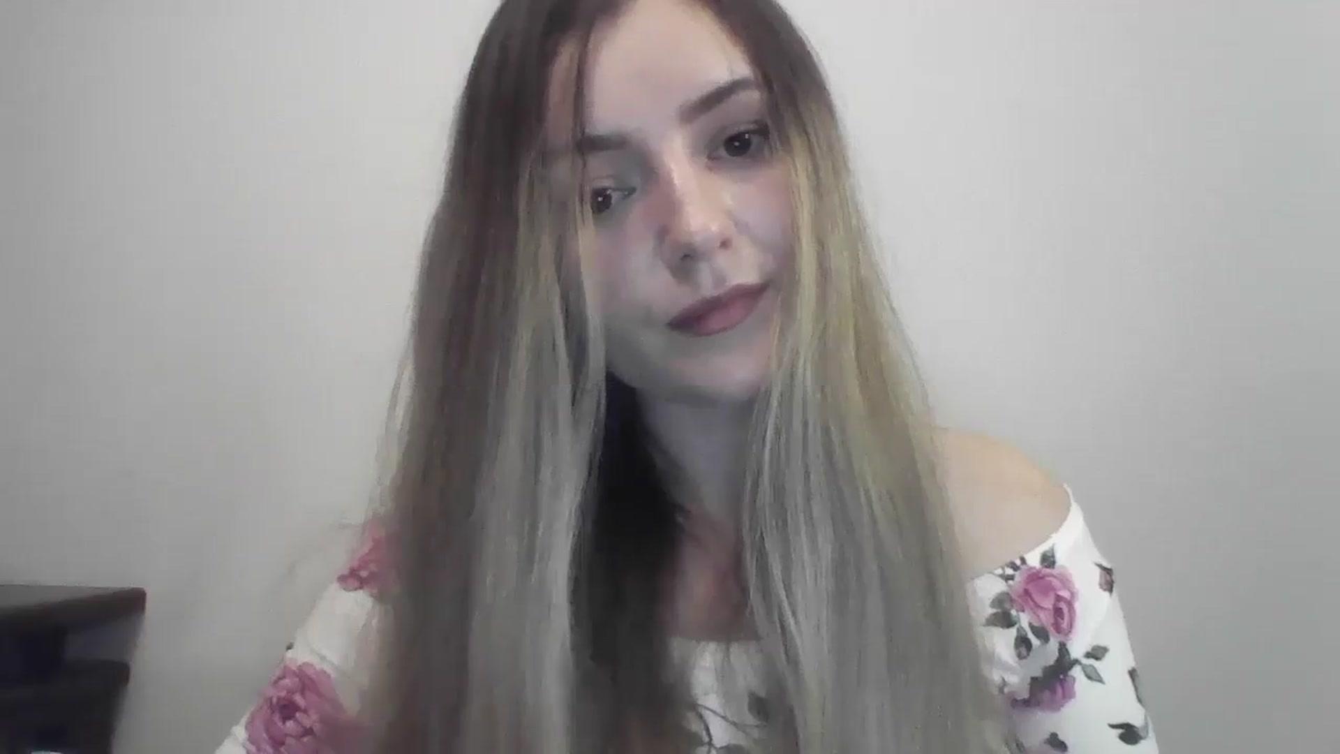 Gallery image thumbnail from Kariulovely's myfreecams stream on, 09/01/2024, 18:29 image 3 of 20