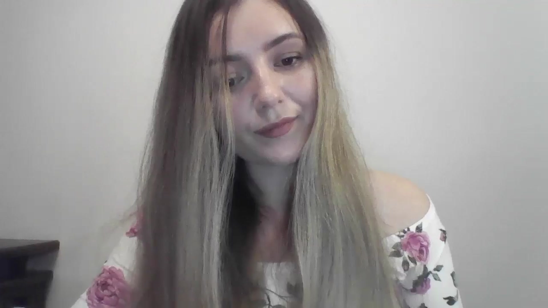 Gallery image thumbnail from Kariulovely's myfreecams stream on, 09/01/2024, 18:29 image 18 of 20
