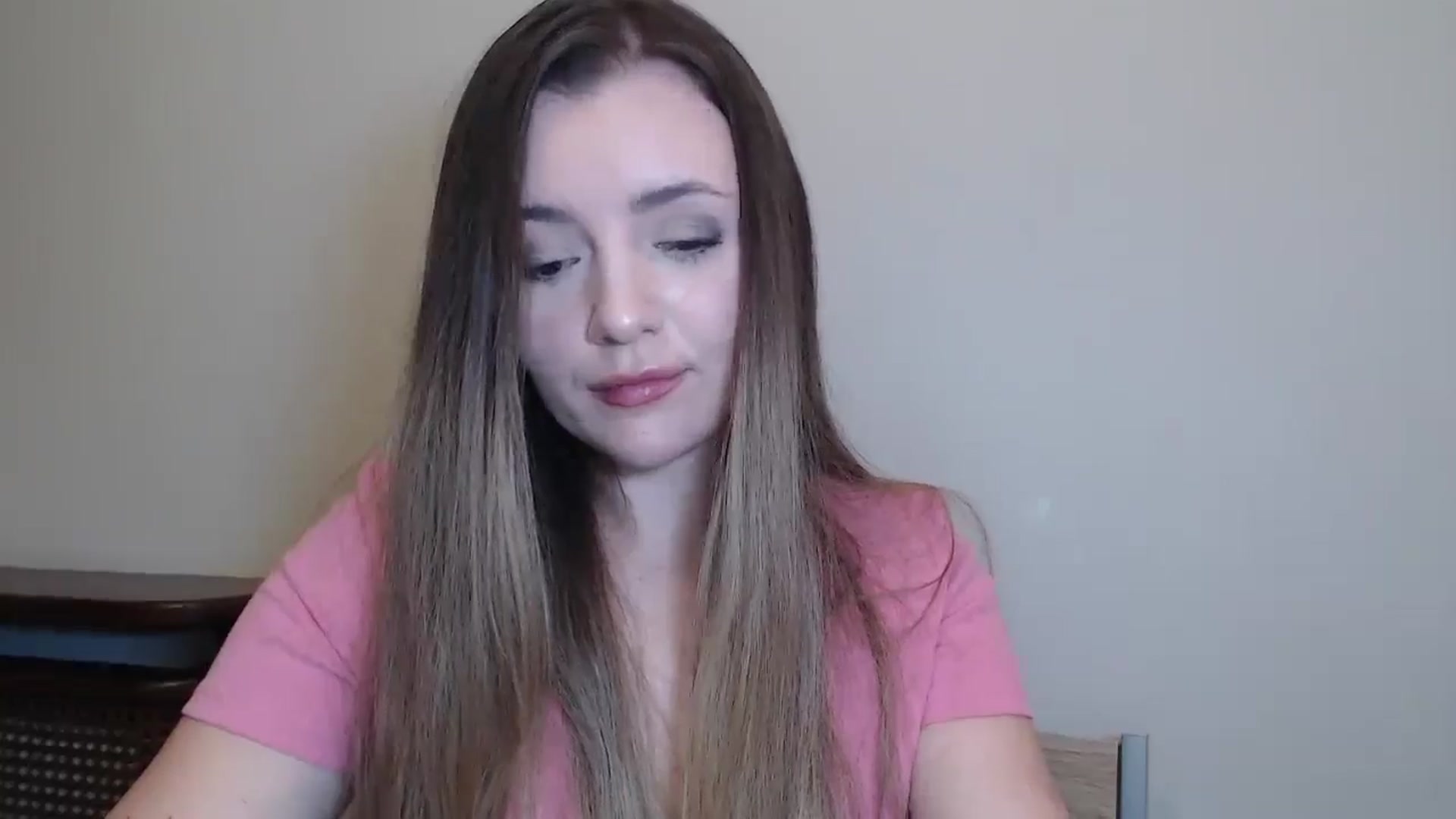 Gallery image thumbnail from Kariulovely's myfreecams stream on, 02/03/2025, 01:18 image 5 of 20