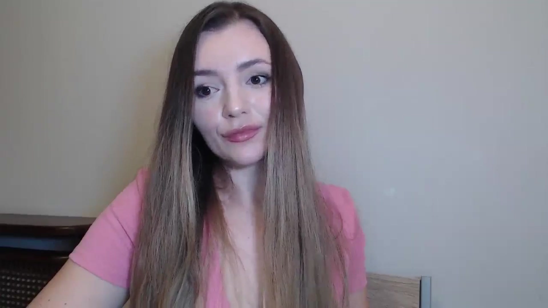 Gallery image thumbnail from Kariulovely's myfreecams stream on, 02/03/2025, 01:18 image 10 of 20