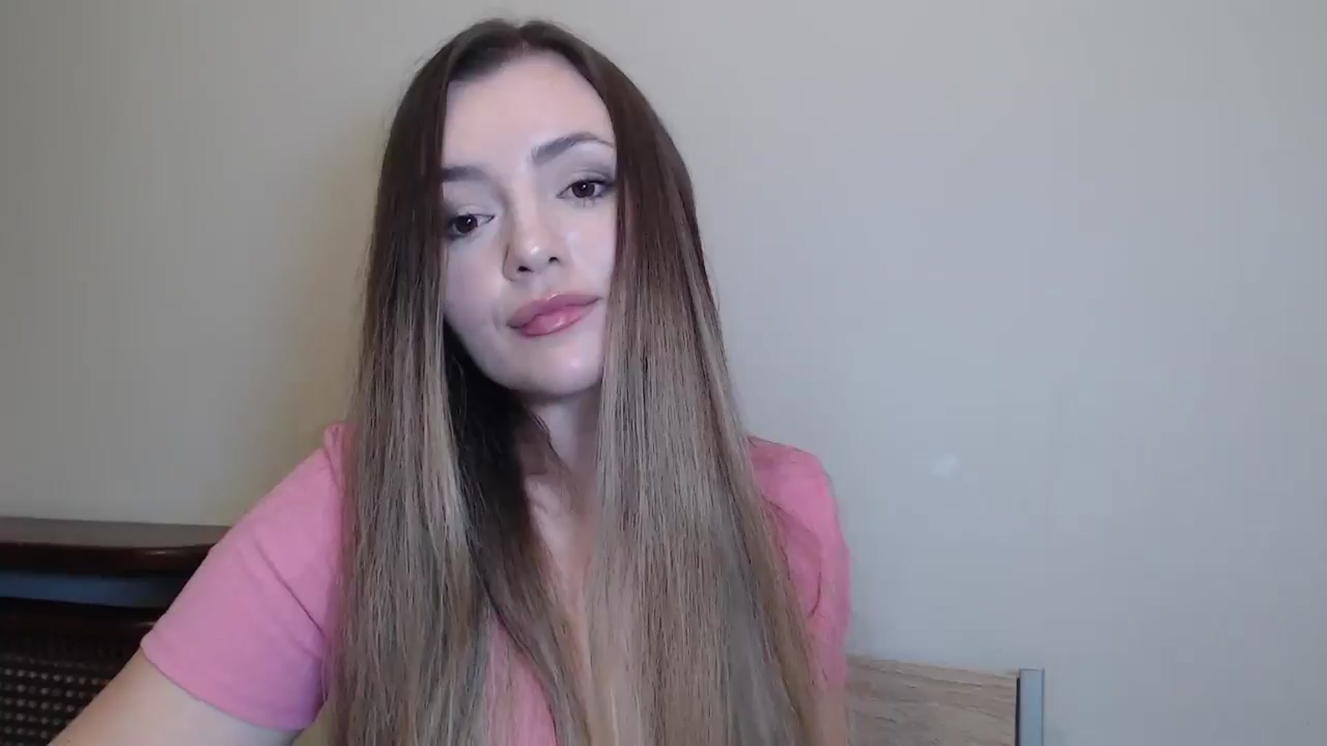 Gallery image thumbnail from Kariulovely's myfreecams stream on, 02/03/2025, 01:18 image 13 of 20