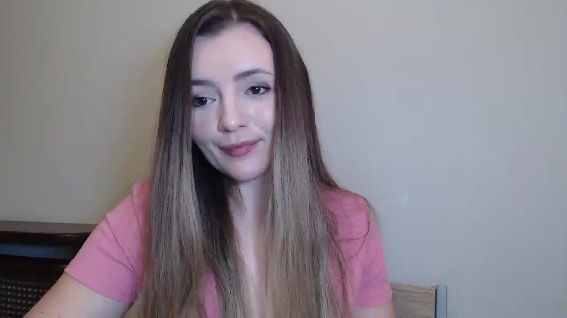 Gallery image thumbnail from Kariulovely's myfreecams stream on, 02/03/2025, 01:18 image 6 of 20