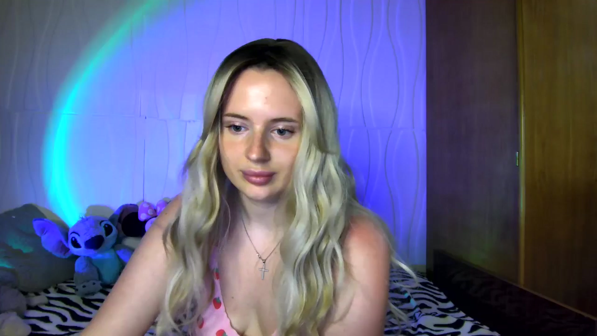 Gallery image thumbnail from KarlaHills's myfreecams stream on, 07/12/2024, 10:52 image 18 of 20