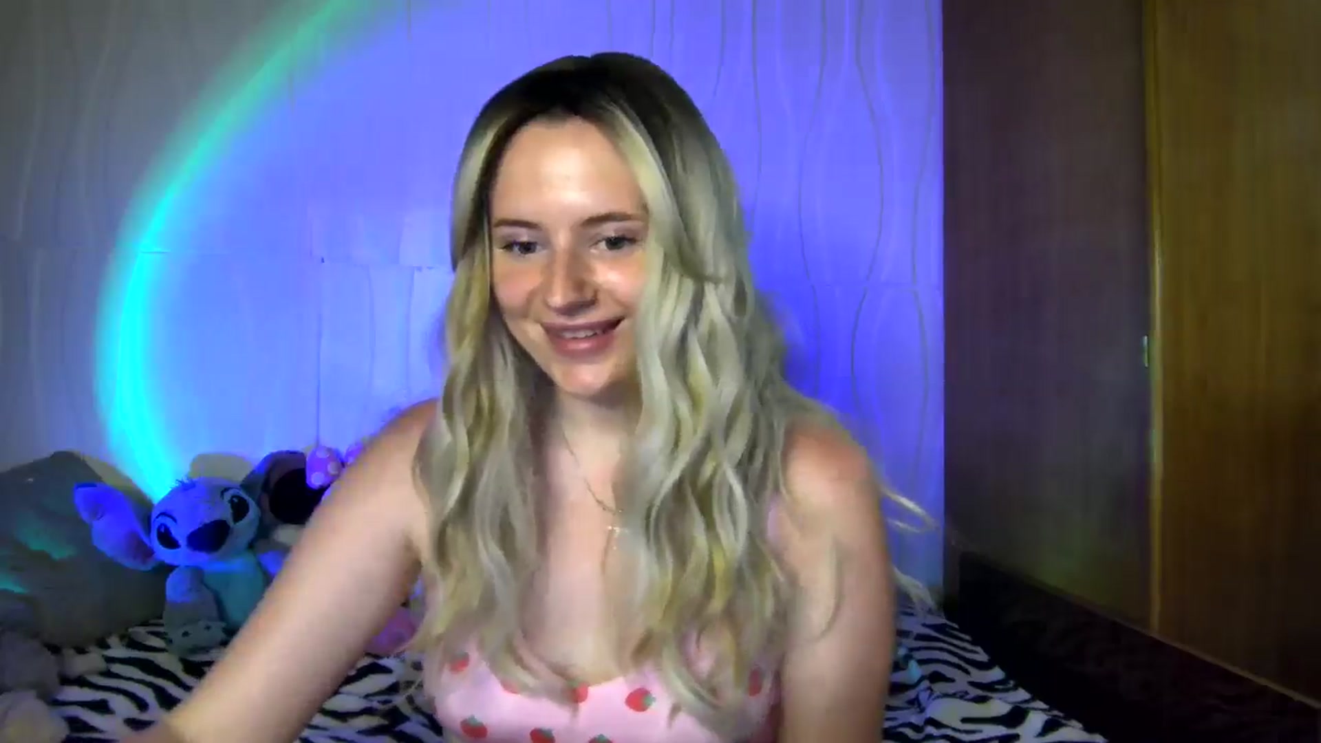 Gallery image thumbnail from KarlaHills's myfreecams stream on, 07/12/2024, 10:52 image 5 of 20
