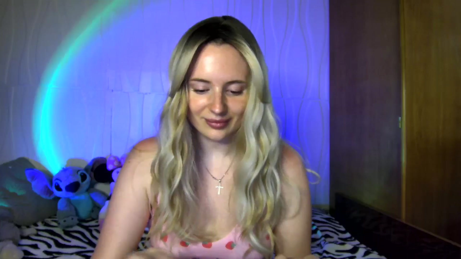 Gallery image thumbnail from KarlaHills's myfreecams stream on, 07/12/2024, 10:52 image 9 of 20