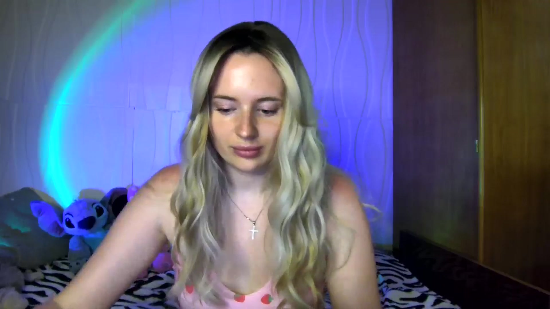 Gallery image thumbnail from KarlaHills's myfreecams stream on, 07/12/2024, 10:52 image 15 of 20