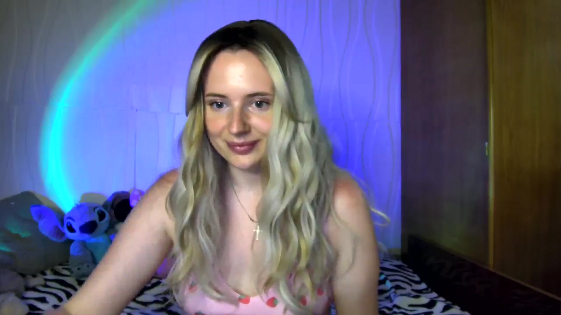 Gallery image thumbnail from KarlaHills's myfreecams stream on, 07/12/2024, 10:52 image 6 of 20