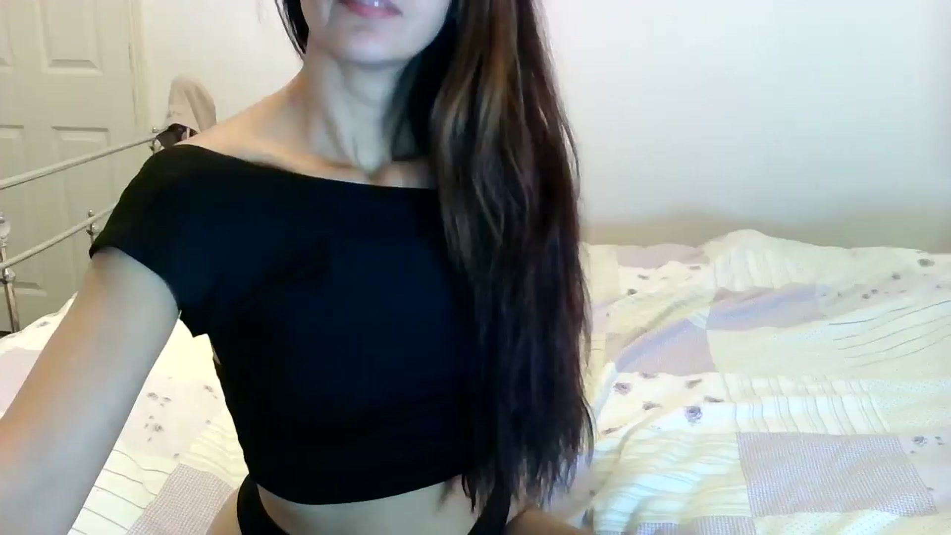 Gallery image thumbnail from KarlaOlivia's myfreecams stream on, 11/08/2024, 09:41 image 16 of 20