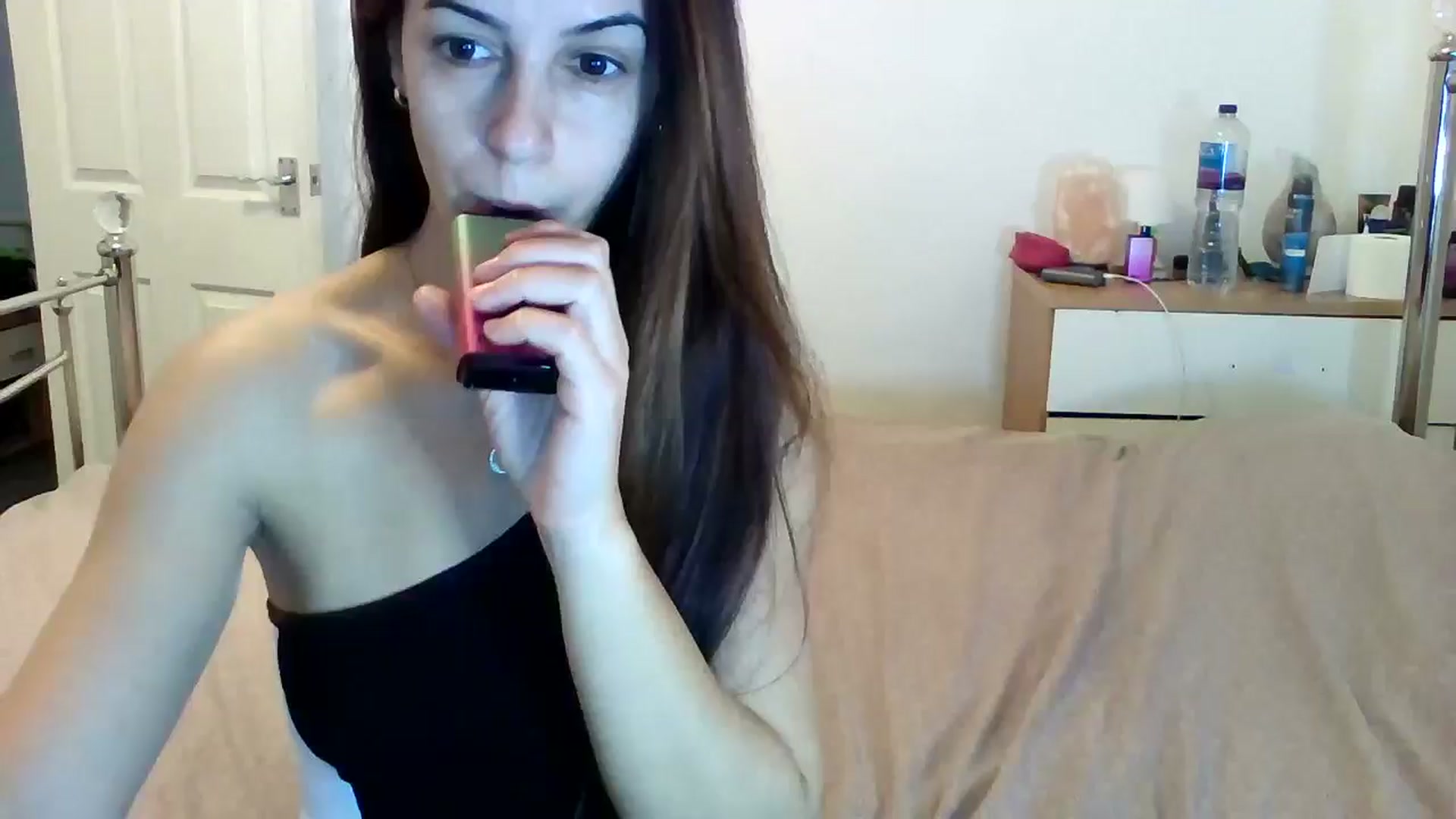 Gallery image thumbnail from KarlaOlivia's myfreecams stream on, 11/12/2024, 11:05 image 9 of 20
