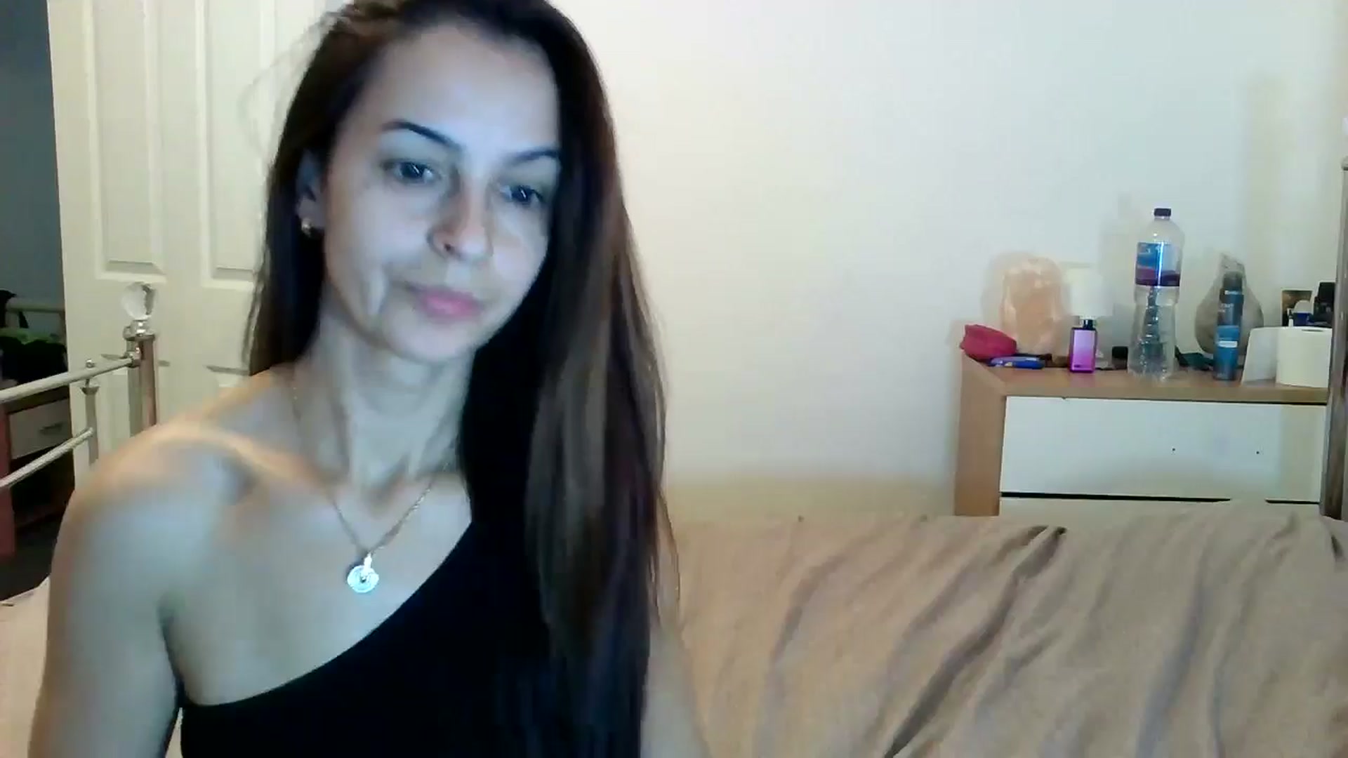 Gallery image thumbnail from KarlaOlivia's myfreecams stream on, 11/12/2024, 13:24 image 19 of 20