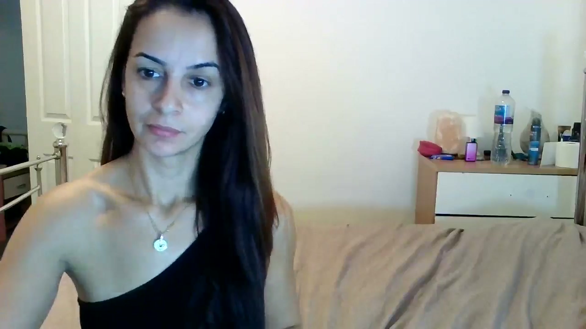 Gallery image thumbnail from KarlaOlivia's myfreecams stream on, 11/12/2024, 13:24 image 11 of 20