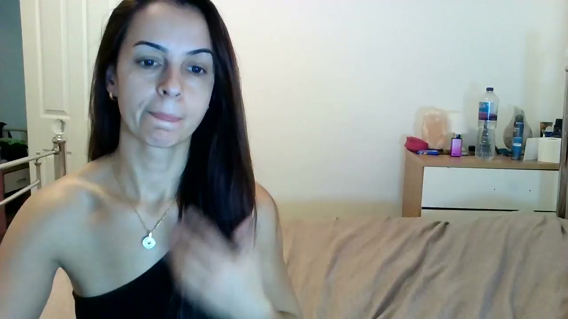 Gallery image thumbnail from KarlaOlivia's myfreecams stream on, 11/12/2024, 13:24 image 14 of 20