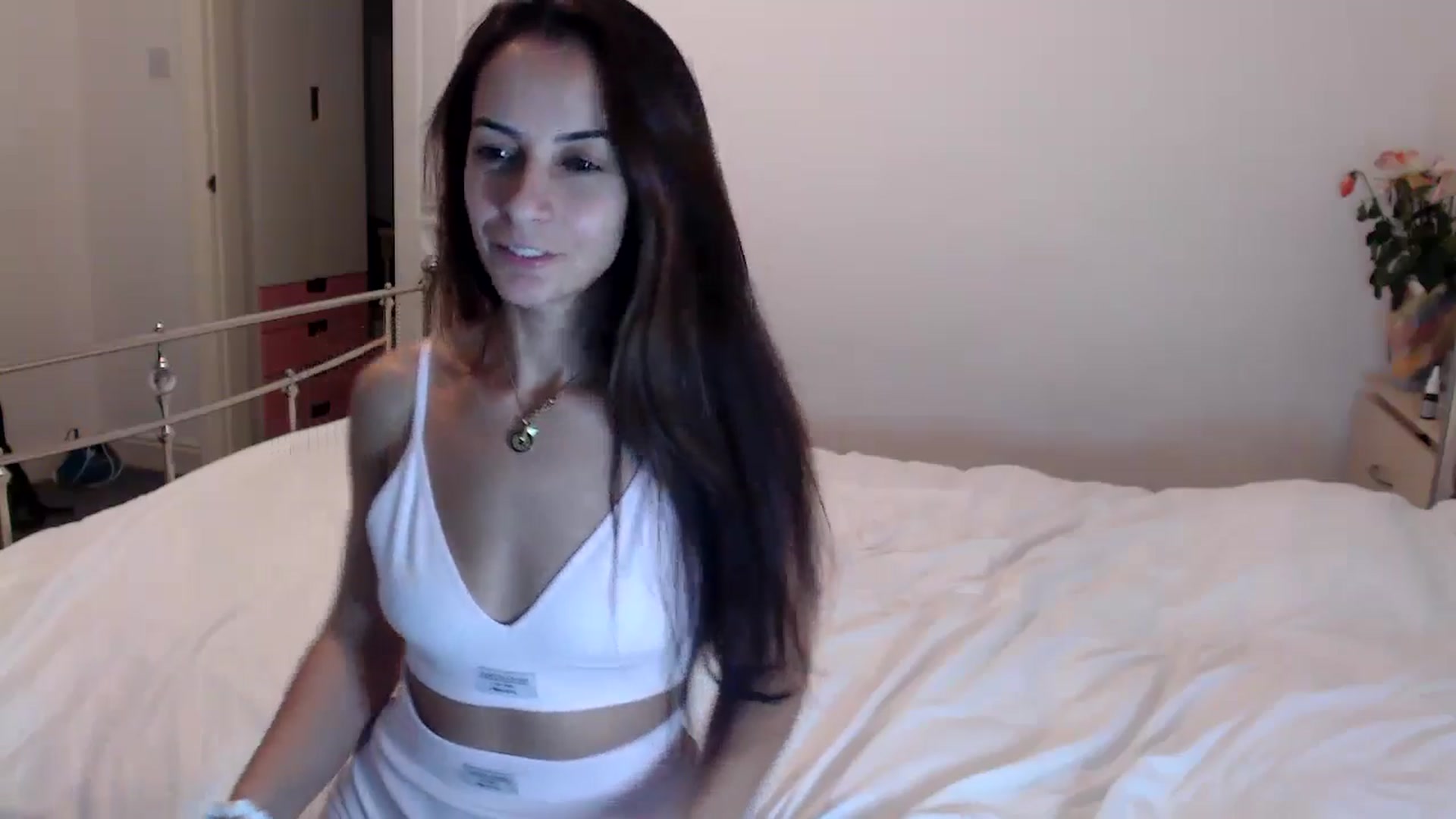 Gallery image thumbnail from KarlaOlivia's myfreecams stream on, 11/17/2024, 13:18 image 16 of 20