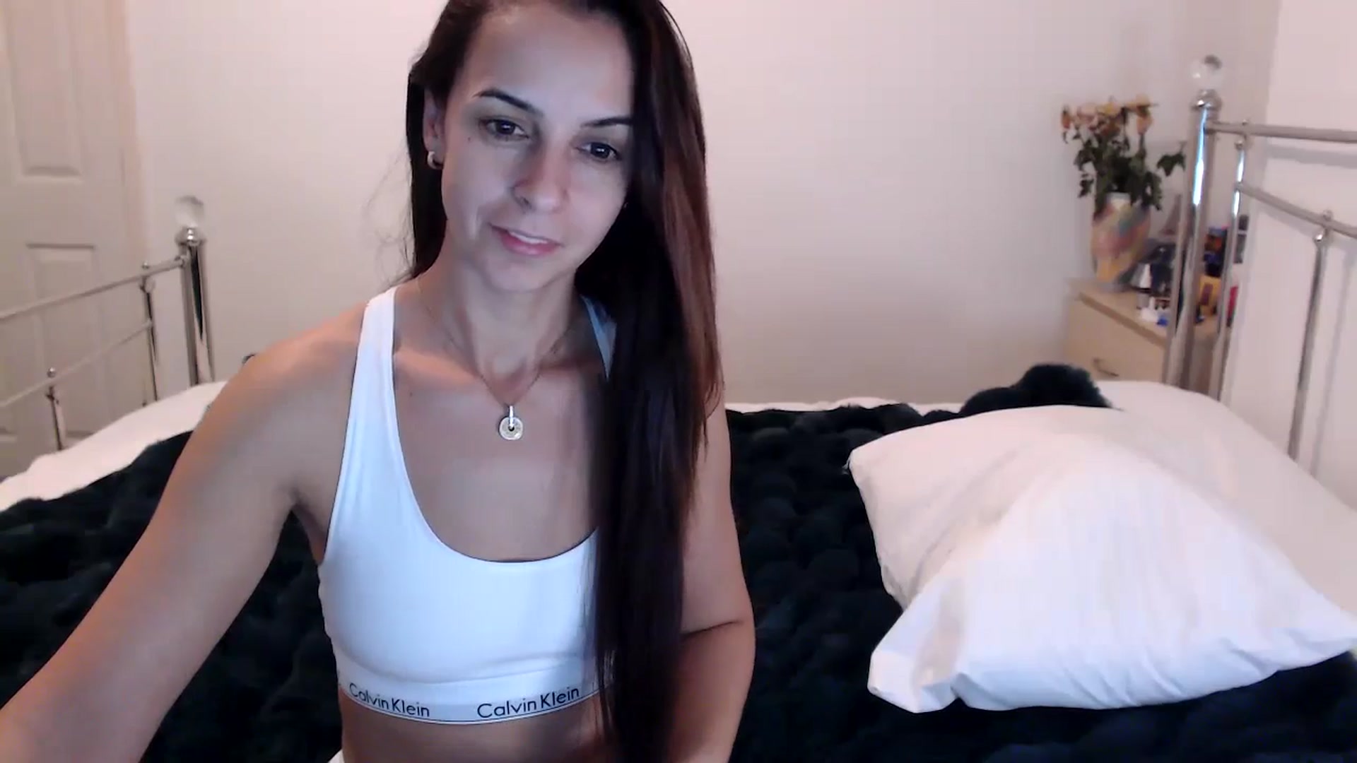 Gallery image thumbnail from KarlaOlivia's myfreecams stream on, 11/20/2024, 22:53 image 19 of 20