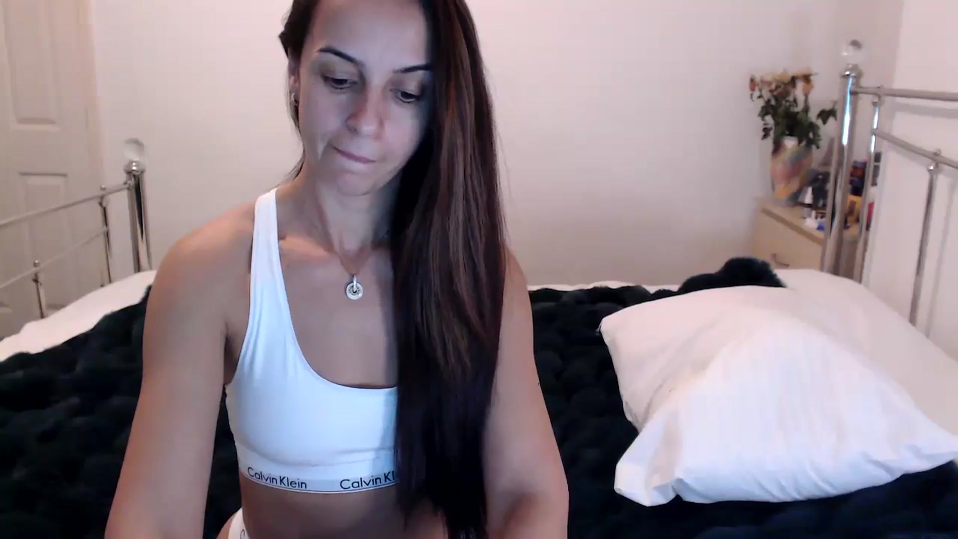 Gallery image thumbnail from KarlaOlivia's myfreecams stream on, 11/20/2024, 22:53 image 11 of 20