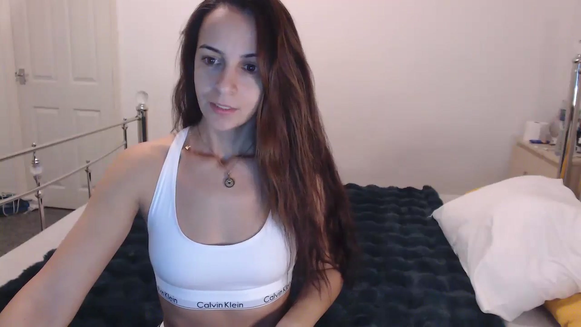 Gallery image thumbnail from KarlaOlivia's myfreecams stream on, 11/21/2024, 18:24 image 3 of 20