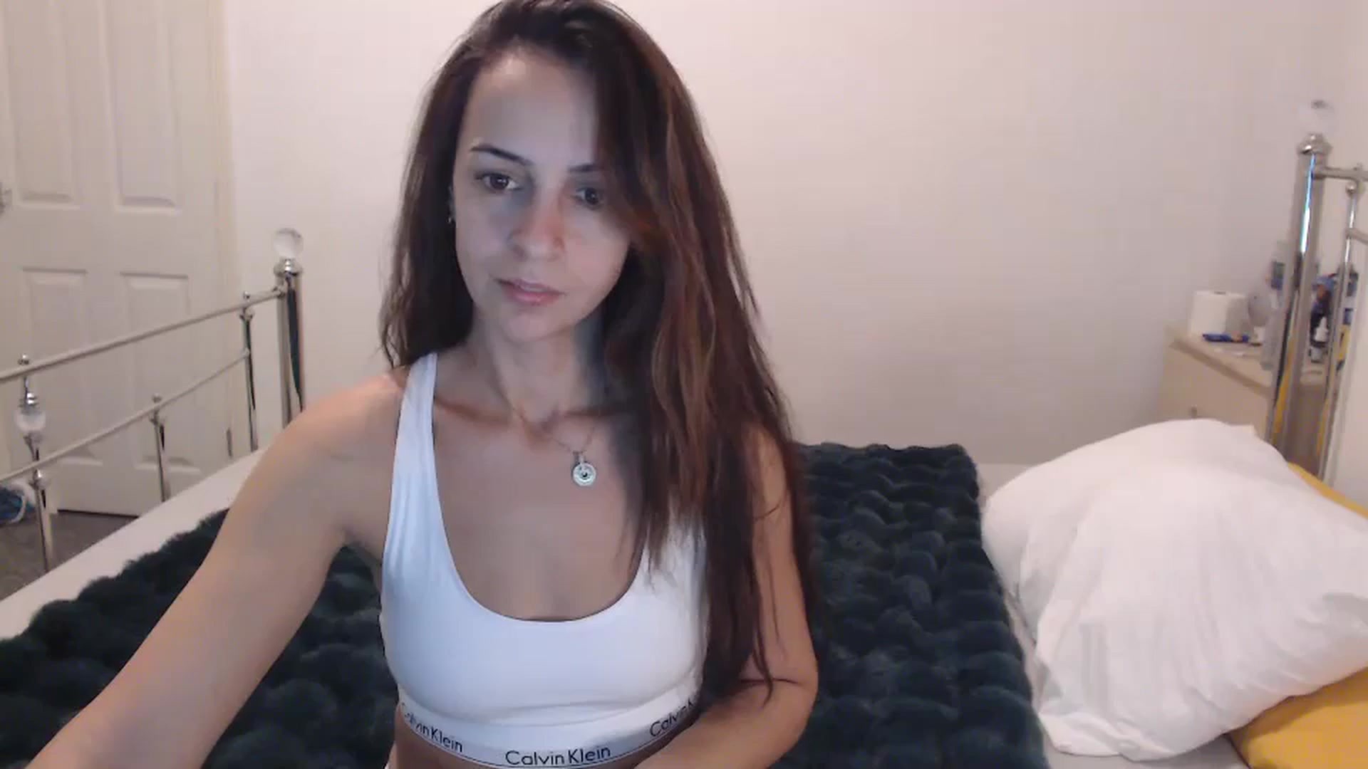 Gallery image thumbnail from KarlaOlivia's myfreecams stream on, 11/21/2024, 20:33 image 1 of 20