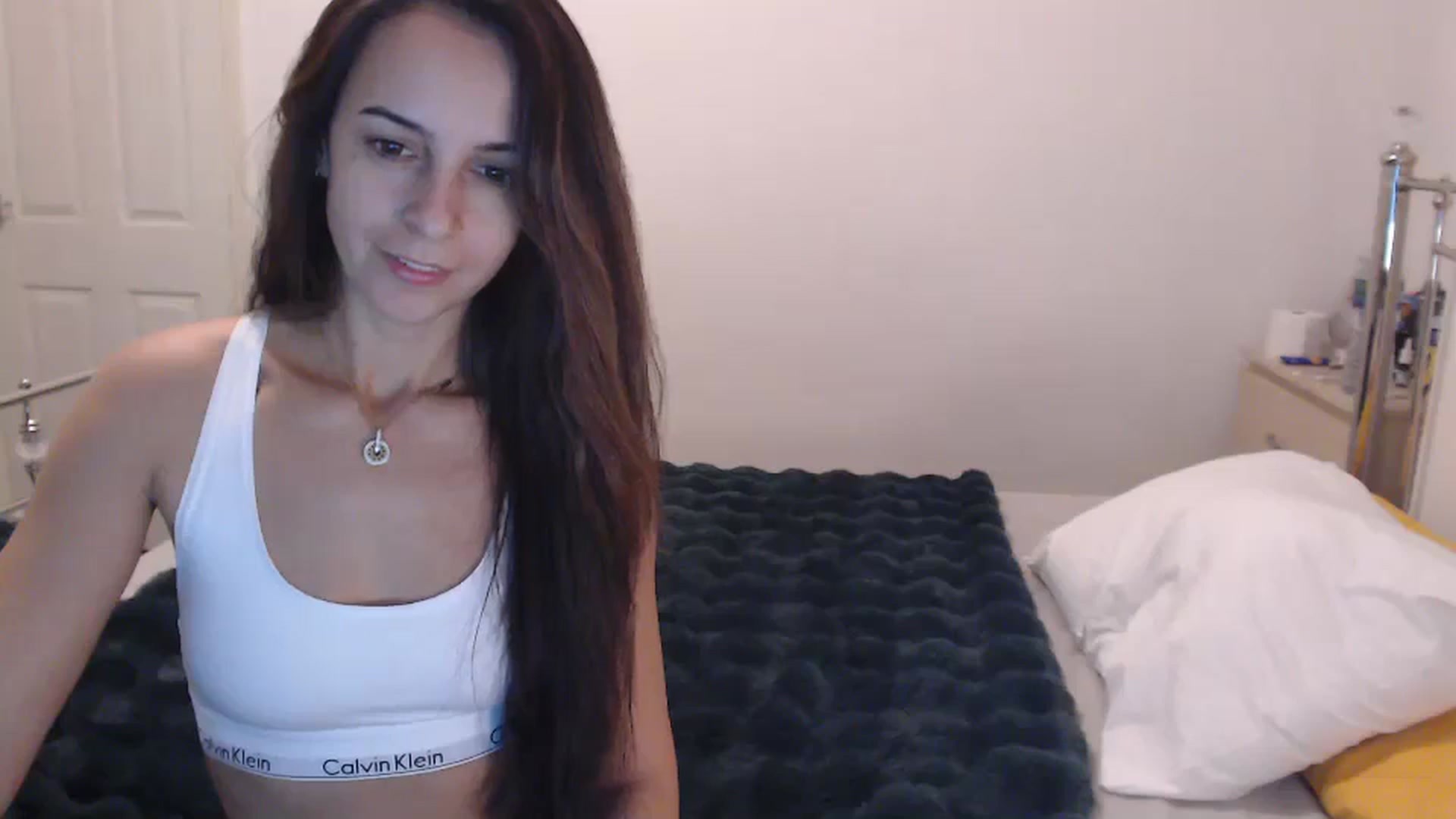 Gallery image thumbnail from KarlaOlivia's myfreecams stream on, 11/21/2024, 20:33 image 12 of 20