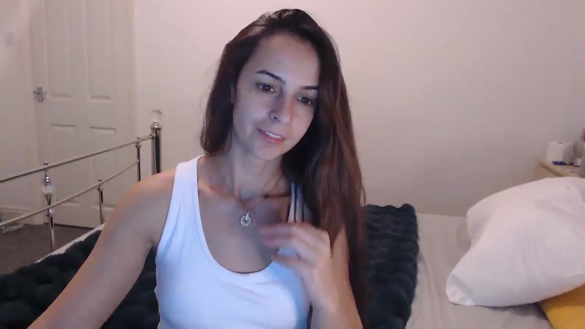 Gallery image thumbnail from KarlaOlivia's myfreecams stream on, 11/21/2024, 22:19 image 9 of 20