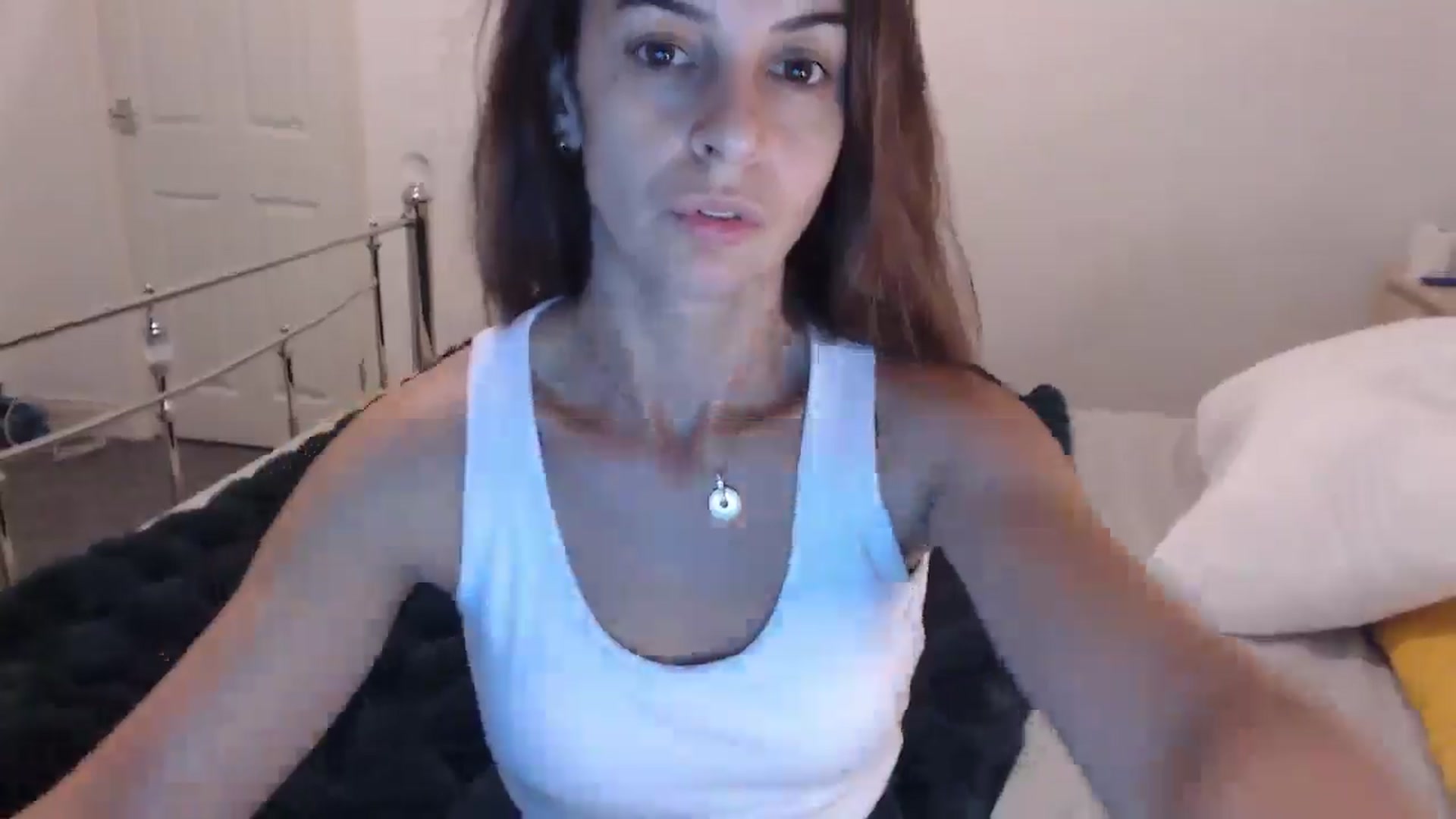 Gallery image thumbnail from KarlaOlivia's myfreecams stream on, 11/21/2024, 22:19 image 7 of 20