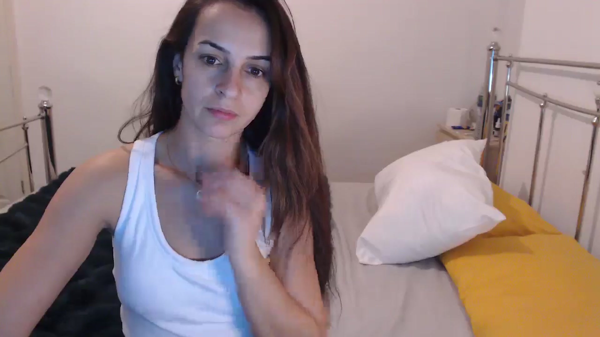 Gallery image thumbnail from KarlaOlivia's myfreecams stream on, 11/21/2024, 22:19 image 18 of 20