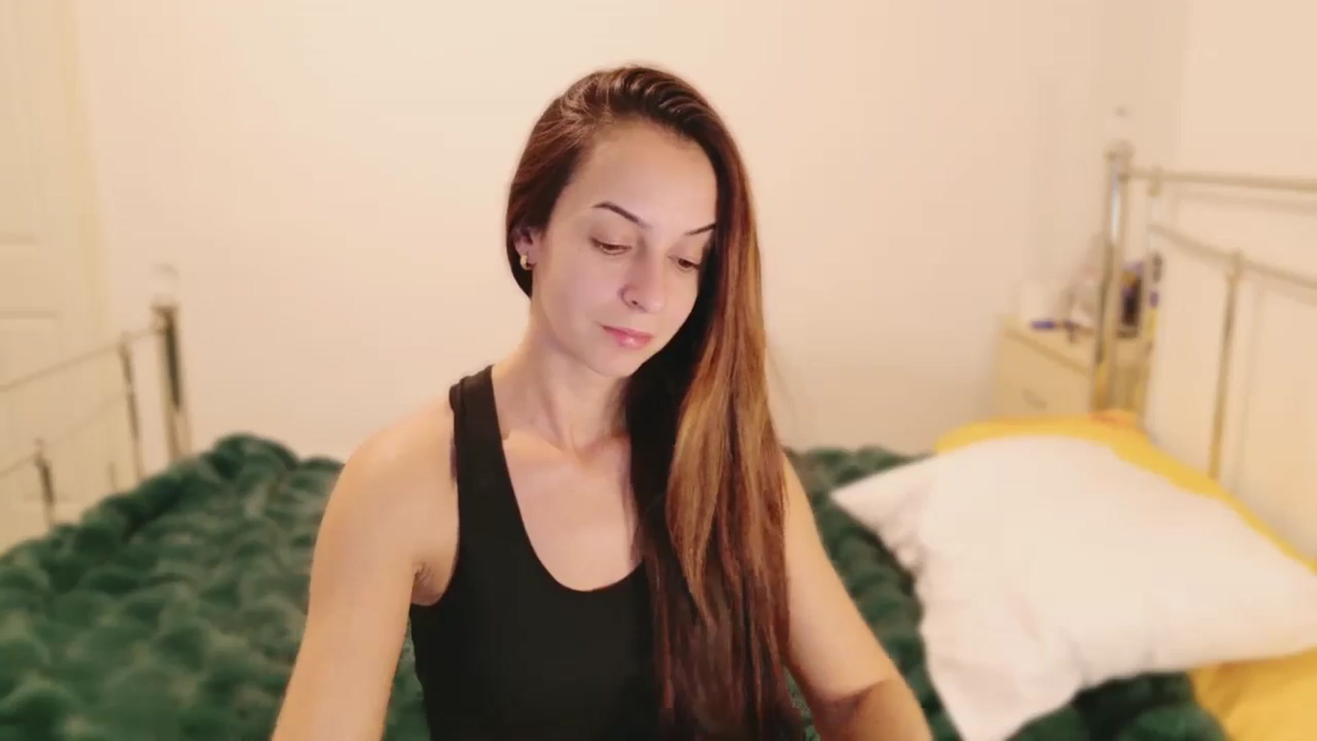 Gallery image thumbnail from KarlaOlivia's myfreecams stream on, 11/24/2024, 20:05 image 12 of 20