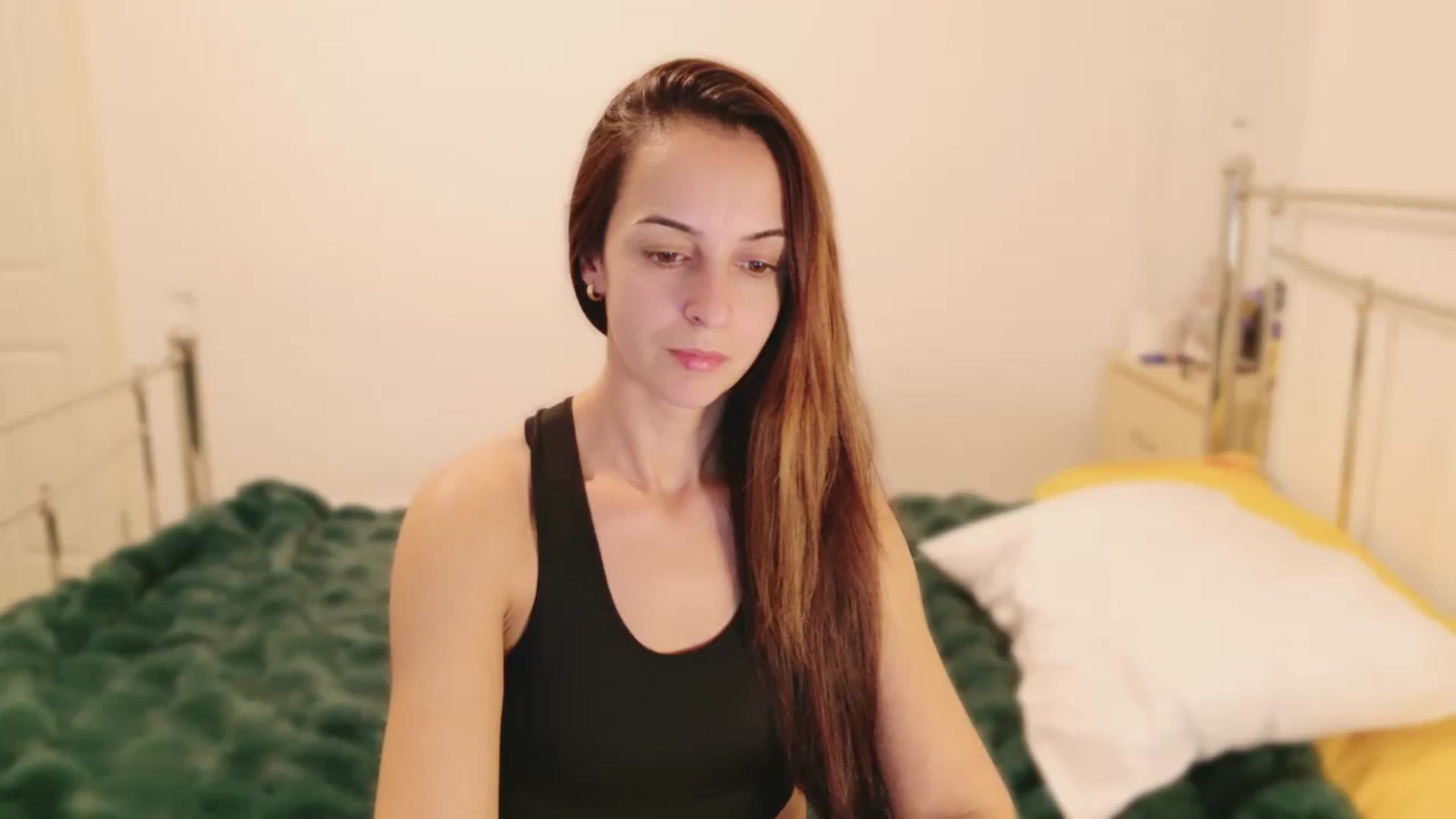 Gallery image thumbnail from KarlaOlivia's myfreecams stream on, 11/24/2024, 20:05 image 13 of 20