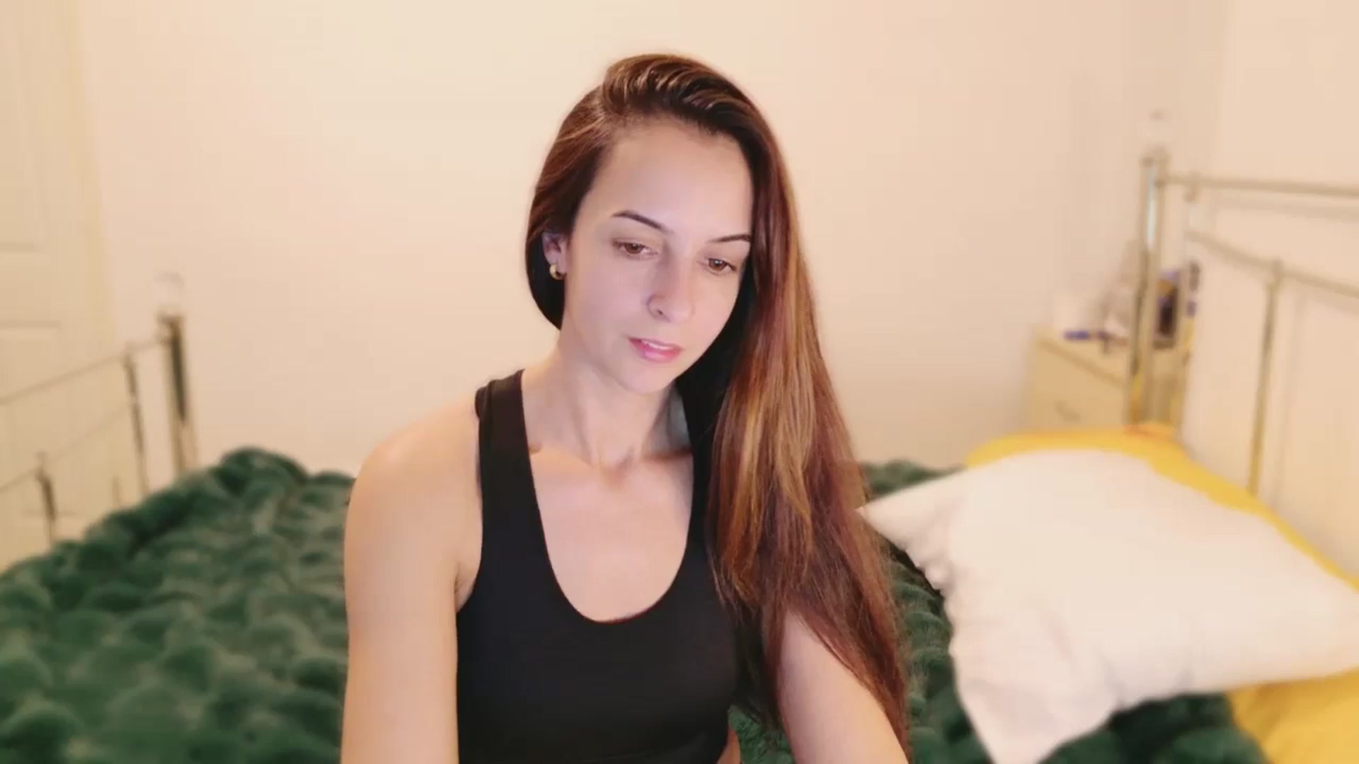 Gallery image thumbnail from KarlaOlivia's myfreecams stream on, 11/24/2024, 20:05 image 14 of 20