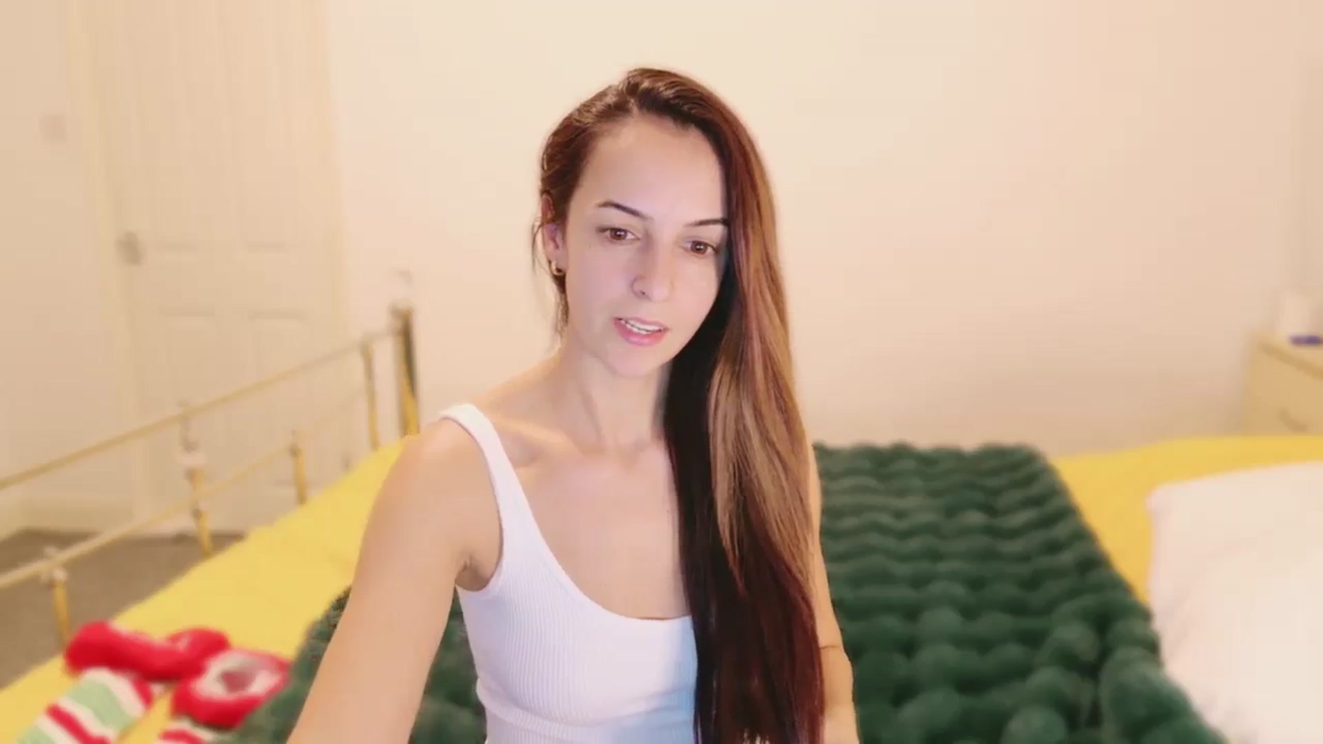 Gallery image thumbnail from KarlaOlivia's myfreecams stream on, 11/25/2024, 19:56 image 8 of 20