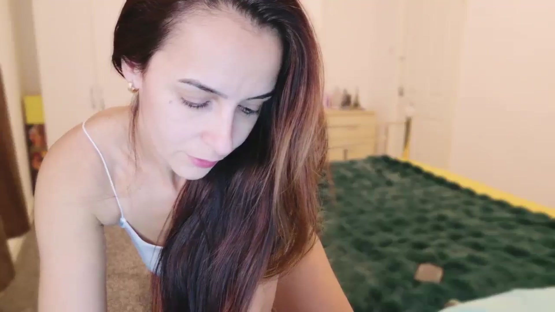 Gallery image thumbnail from KarlaOlivia's myfreecams stream on, 11/28/2024, 18:59 image 4 of 20