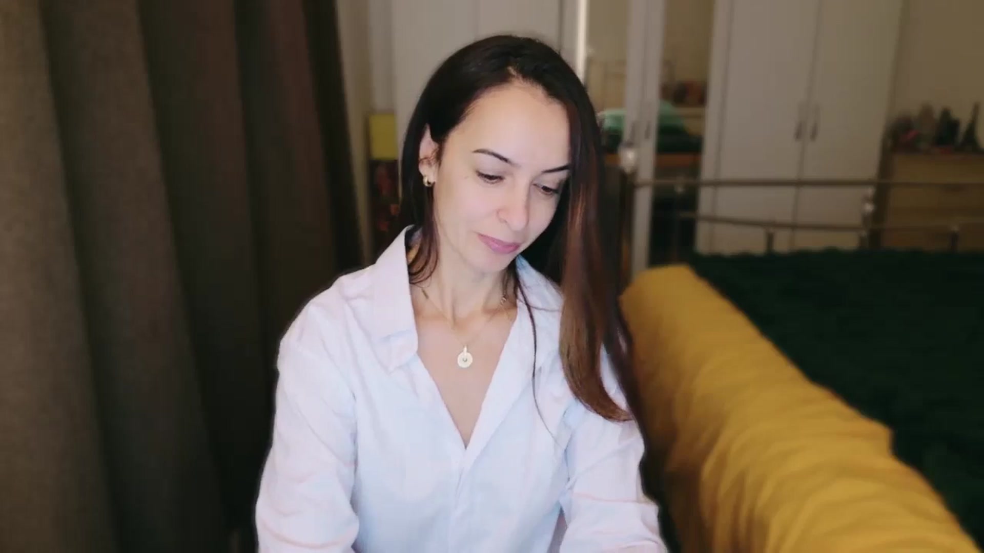 Gallery image thumbnail from KarlaOlivia's myfreecams stream on, 12/03/2024, 11:57 image 4 of 20