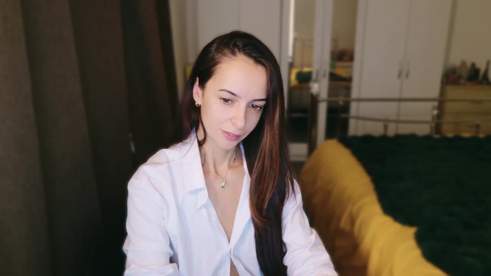 Gallery image thumbnail from KarlaOlivia's myfreecams stream on, 12/03/2024, 13:57 image 11 of 20
