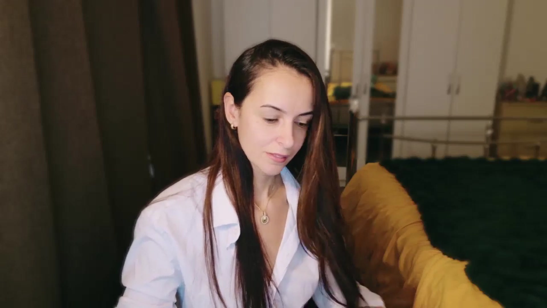 Gallery image thumbnail from KarlaOlivia's myfreecams stream on, 12/03/2024, 13:57 image 9 of 20
