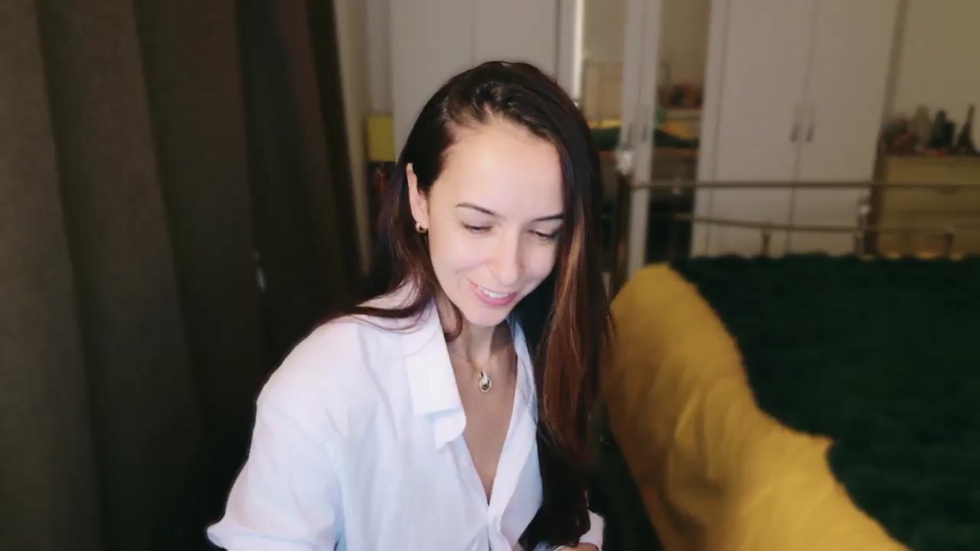 Gallery image thumbnail from KarlaOlivia's myfreecams stream on, 12/03/2024, 13:57 image 19 of 20