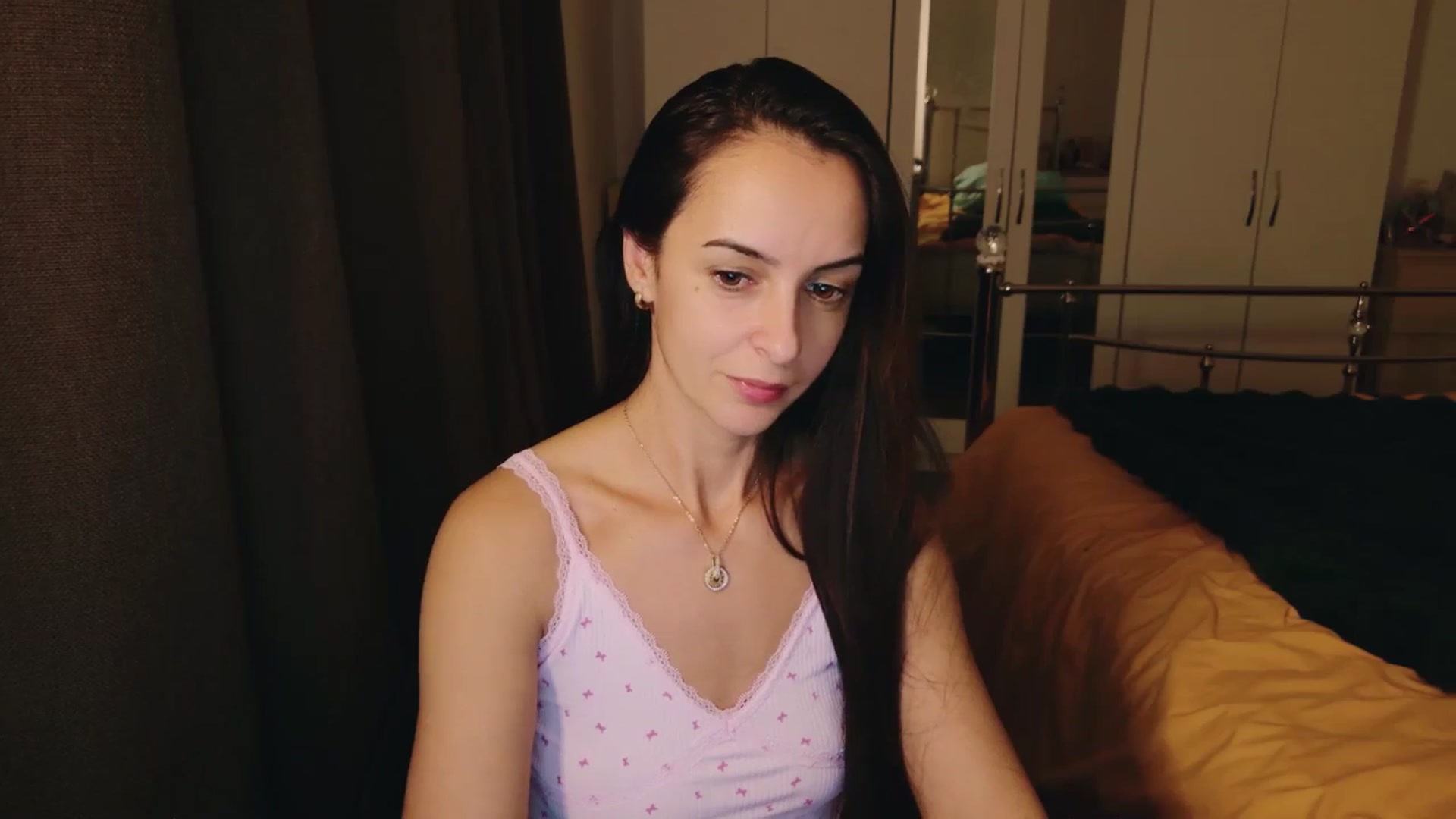Gallery image thumbnail from KarlaOlivia's myfreecams stream on, 12/03/2024, 21:18 image 17 of 20