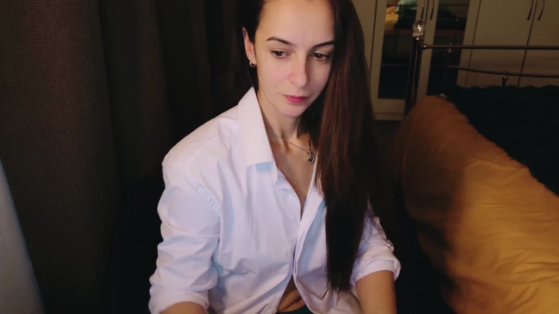 Gallery image thumbnail from KarlaOlivia's myfreecams stream on, 12/04/2024, 23:47 image 2 of 20