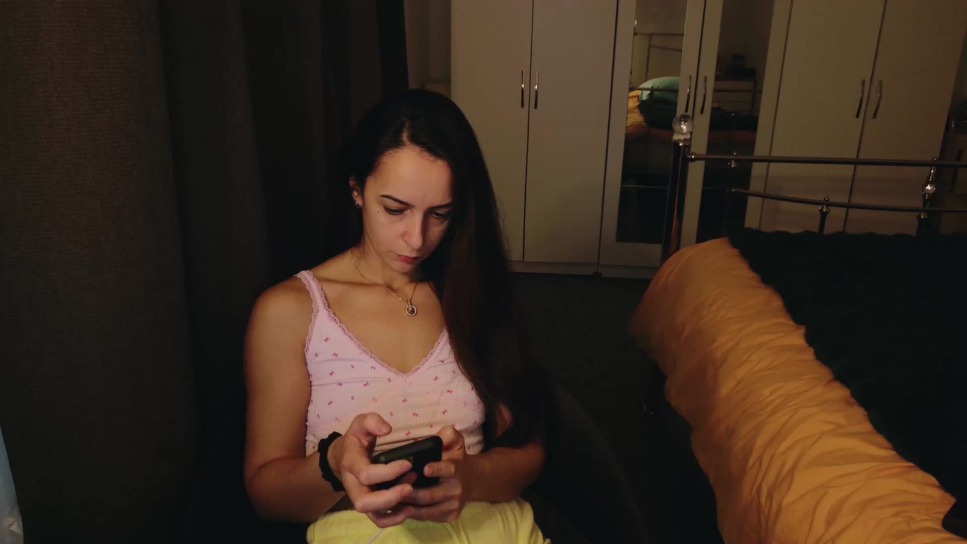 Gallery image thumbnail from KarlaOlivia's myfreecams stream on, 12/05/2024, 11:53 image 17 of 20