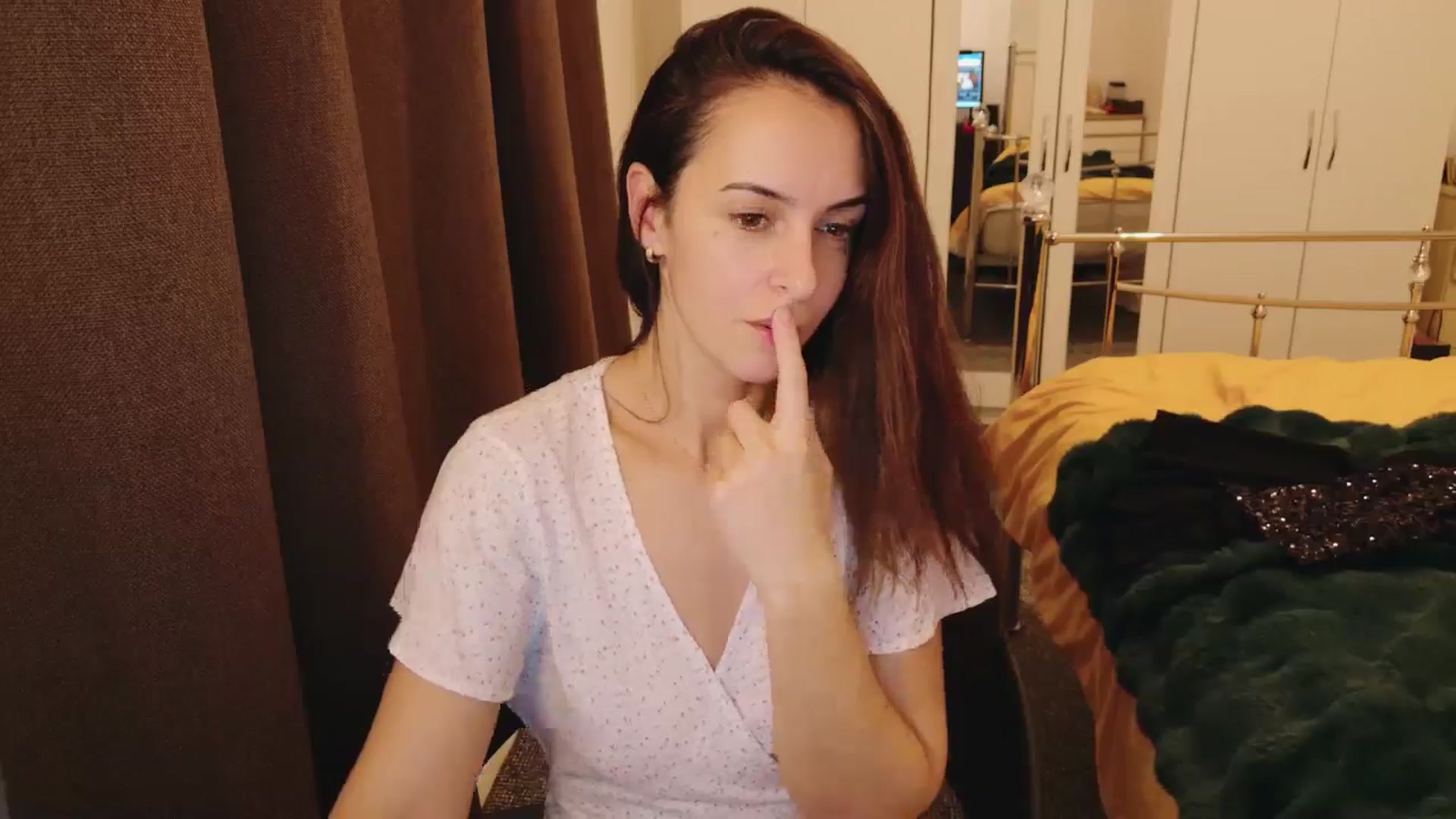 Gallery image thumbnail from KarlaOlivia's myfreecams stream on, 12/07/2024, 21:32 image 14 of 20