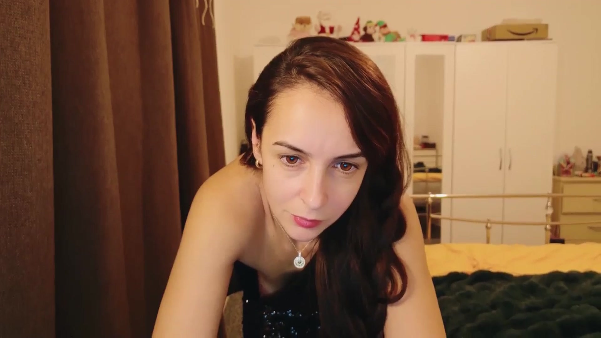 Gallery image thumbnail from KarlaOlivia's myfreecams stream on, 12/07/2024, 21:56 image 17 of 20