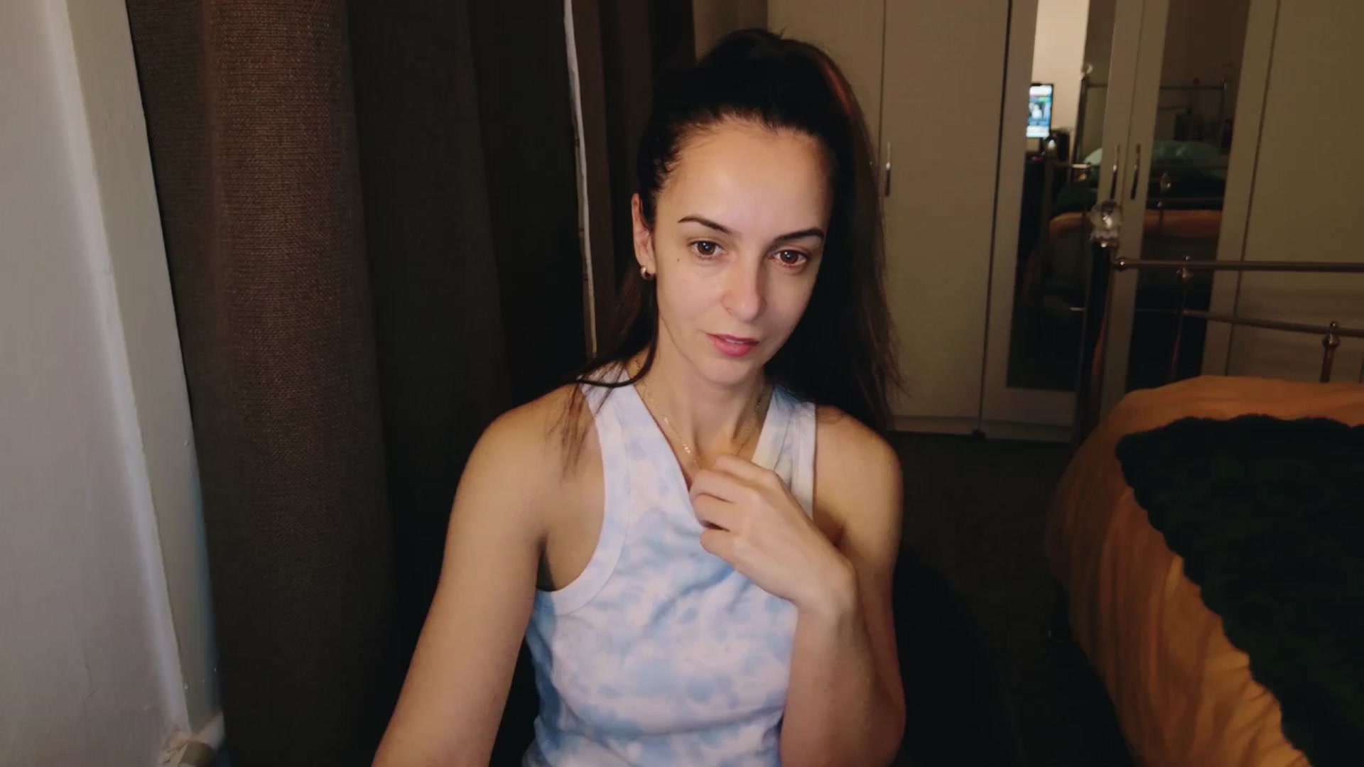 Gallery image thumbnail from KarlaOlivia's myfreecams stream on, 12/09/2024, 18:45 image 1 of 20