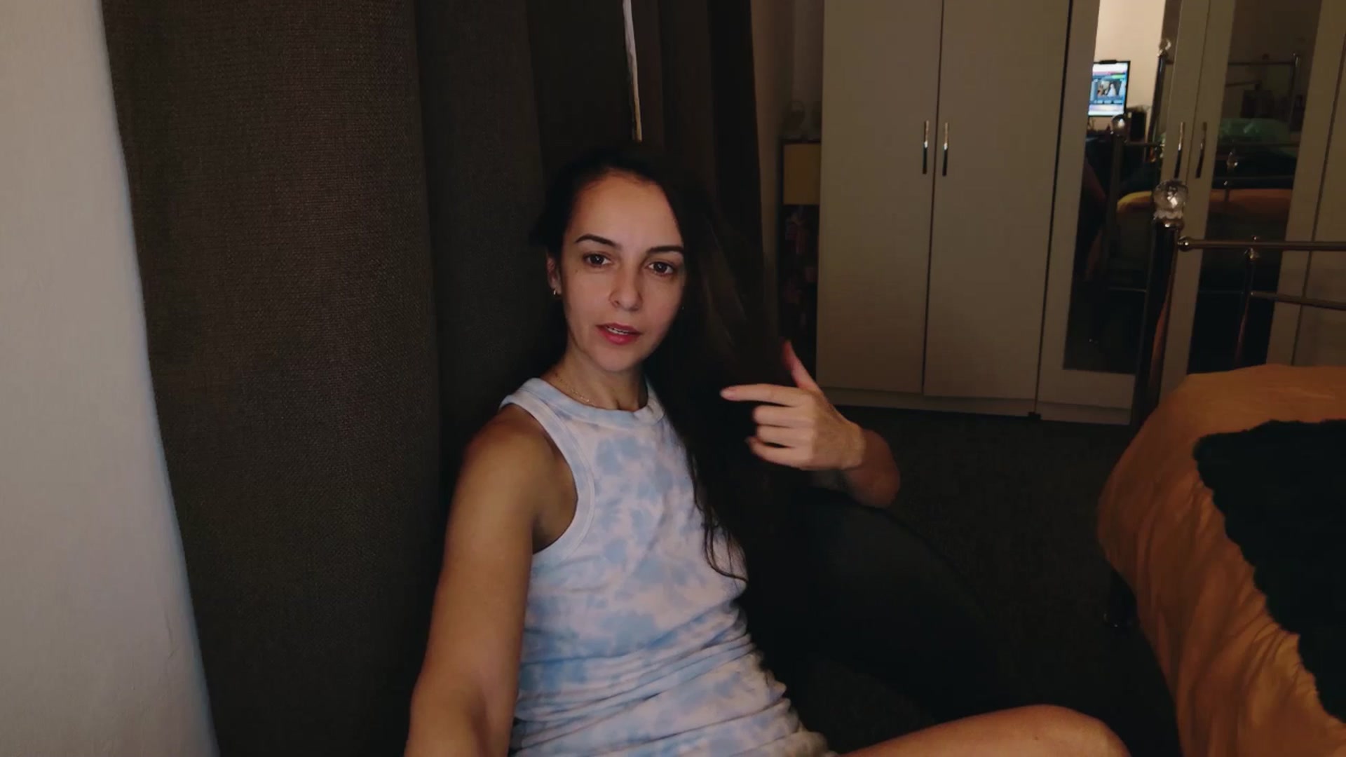 Gallery image thumbnail from KarlaOlivia's myfreecams stream on, 12/09/2024, 18:45 image 15 of 20