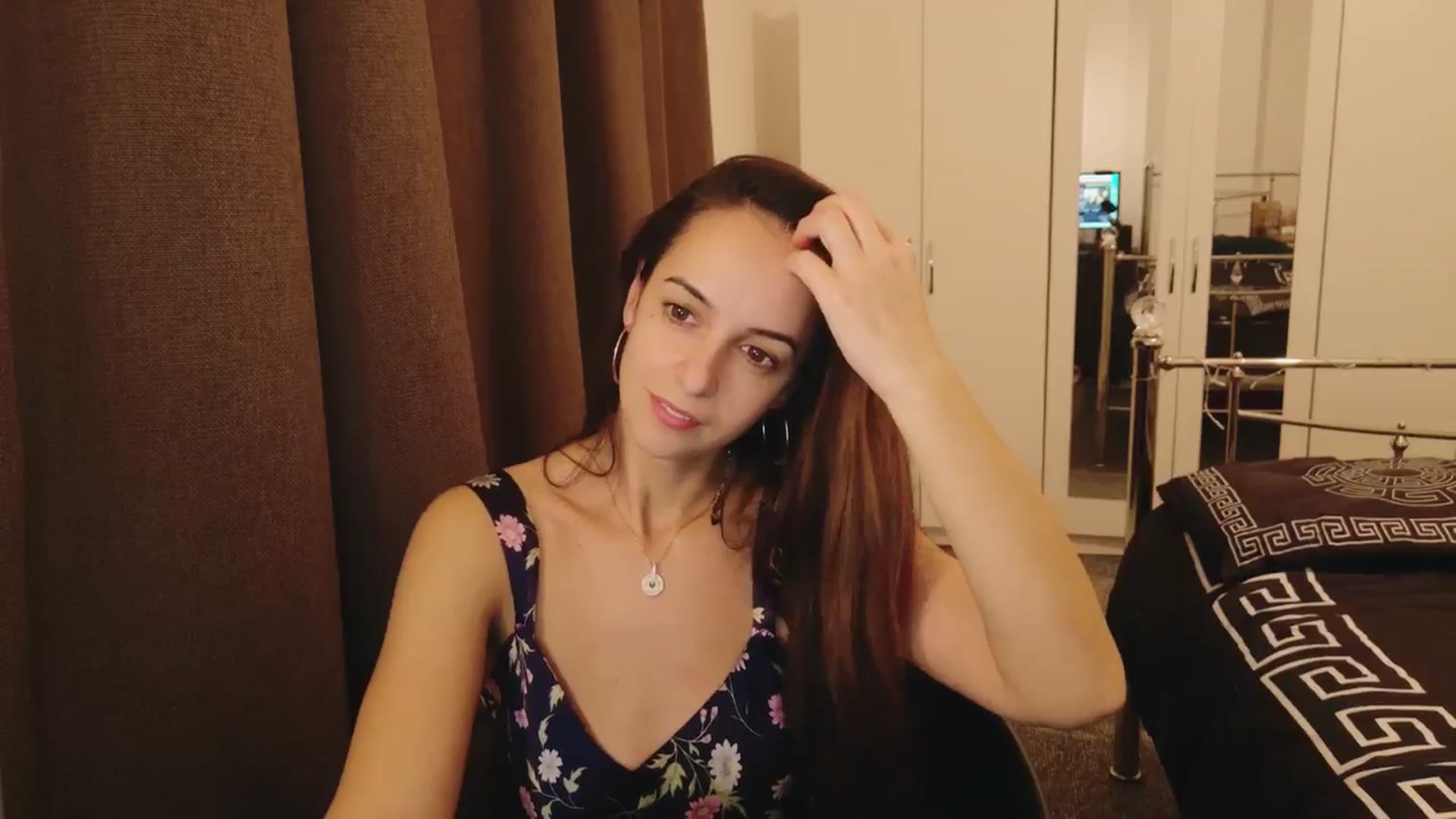 Gallery image thumbnail from KarlaOlivia's myfreecams stream on, 12/10/2024, 19:08 image 10 of 20