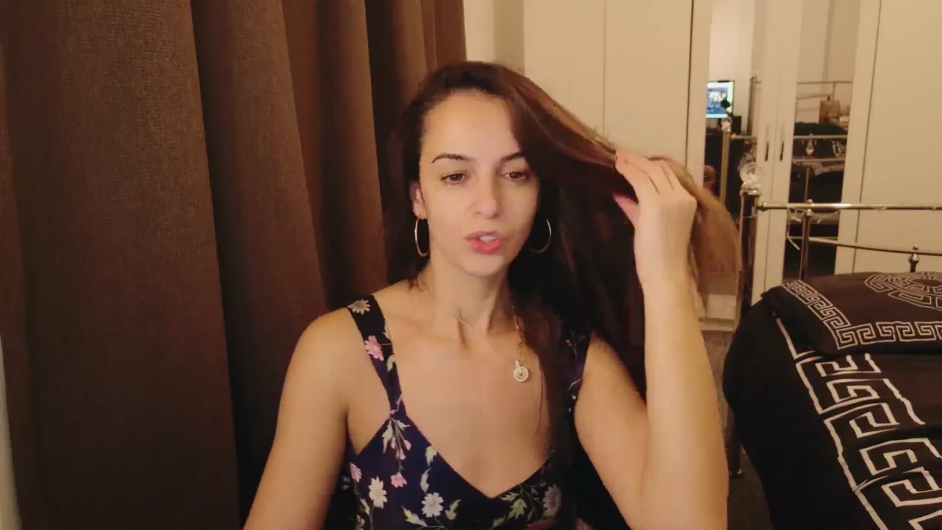 Gallery image thumbnail from KarlaOlivia's myfreecams stream on, 12/10/2024, 20:02 image 15 of 20