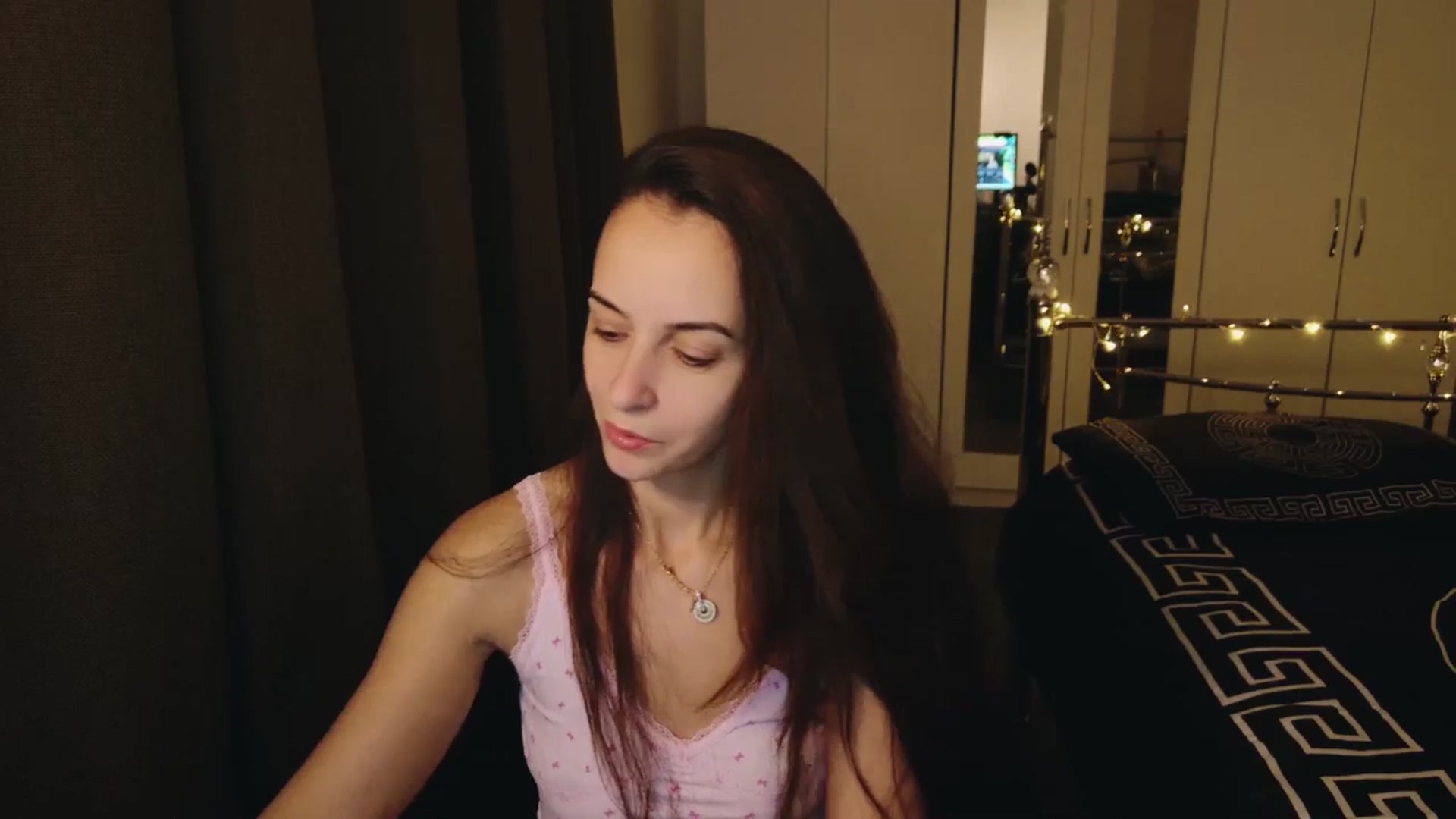 Gallery image thumbnail from KarlaOlivia's myfreecams stream on, 12/11/2024, 17:21 image 7 of 20