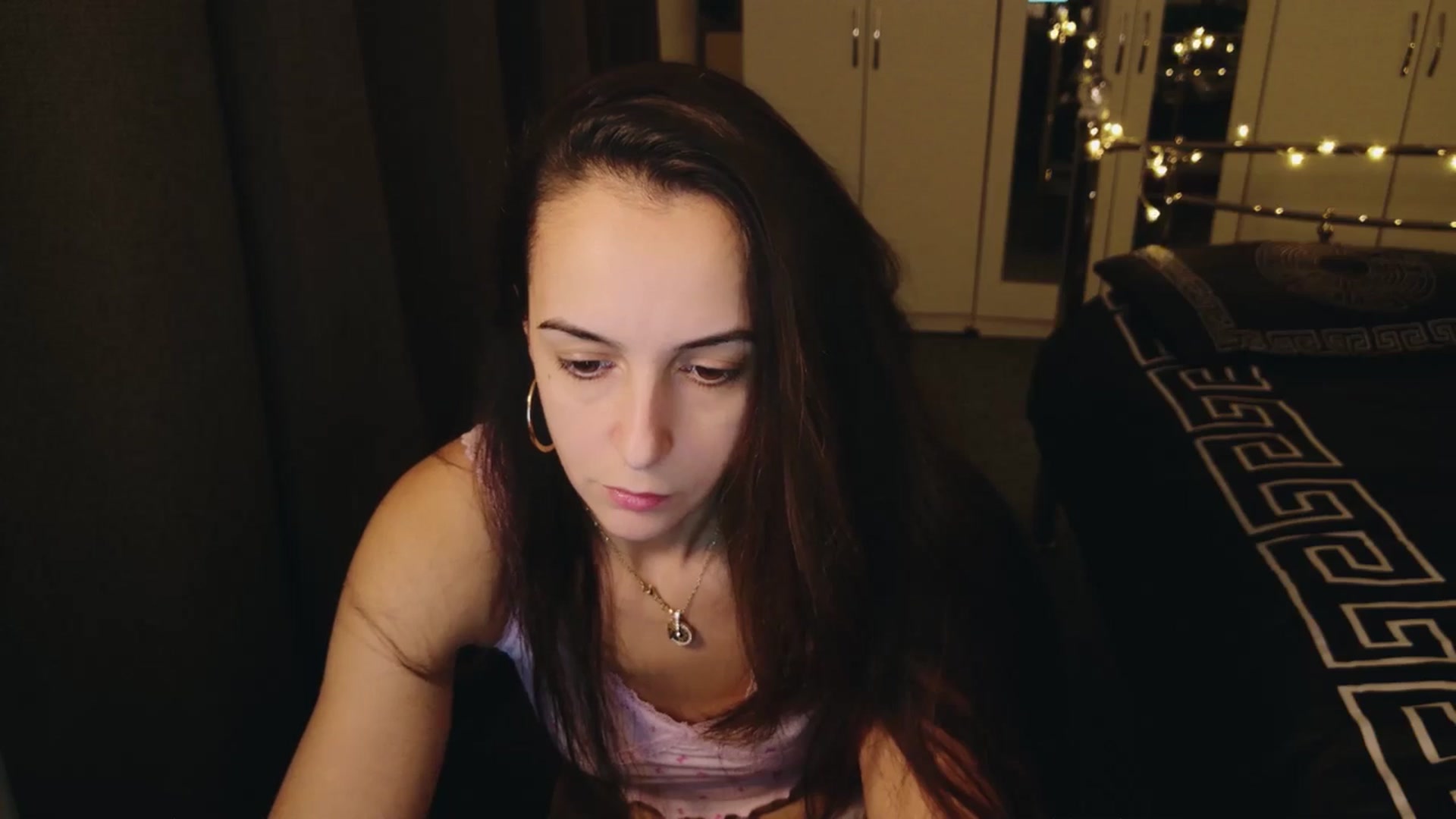 Gallery image thumbnail from KarlaOlivia's myfreecams stream on, 12/11/2024, 17:21 image 12 of 20