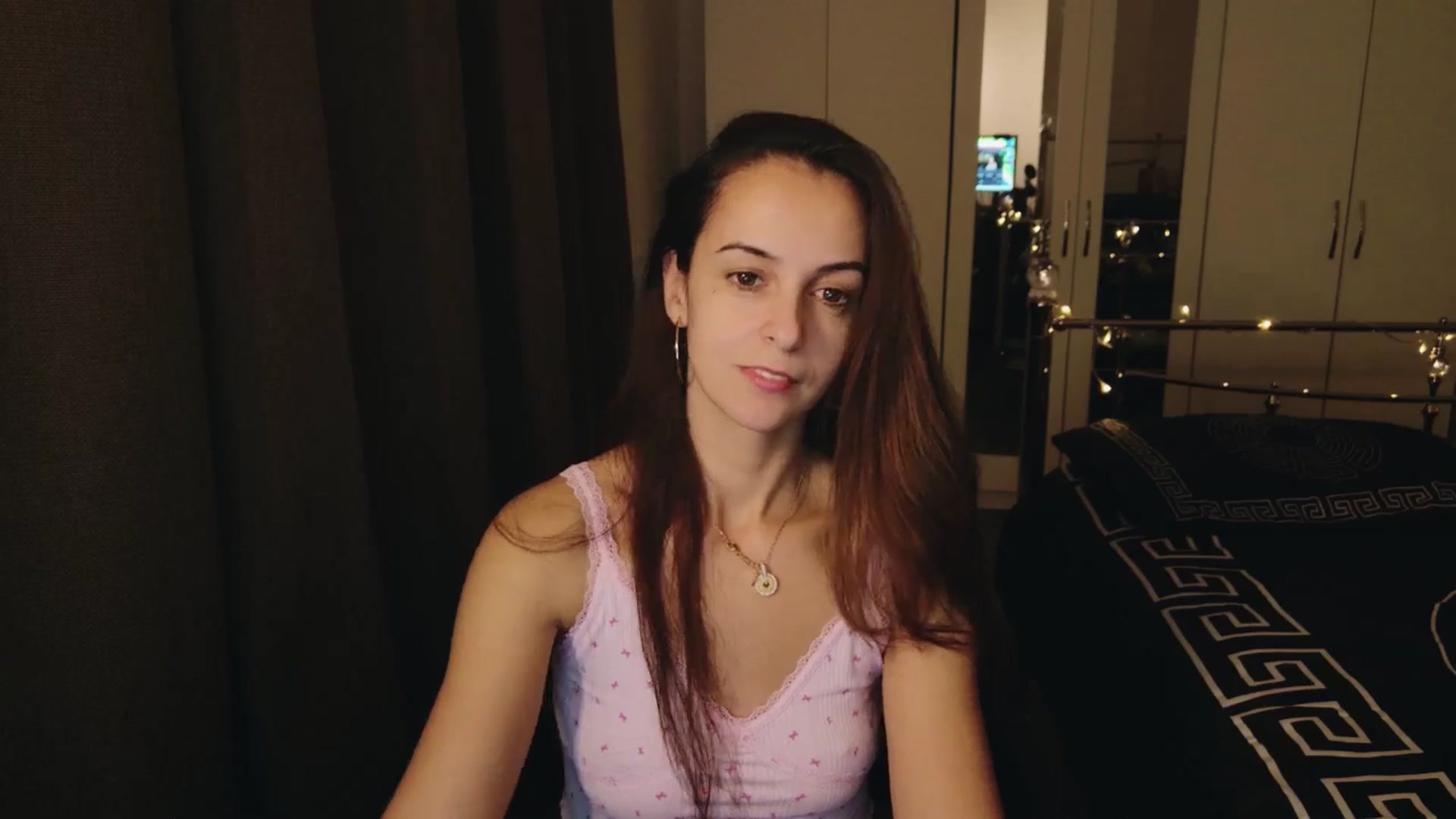 Gallery image thumbnail from KarlaOlivia's myfreecams stream on, 12/11/2024, 17:21 image 6 of 20