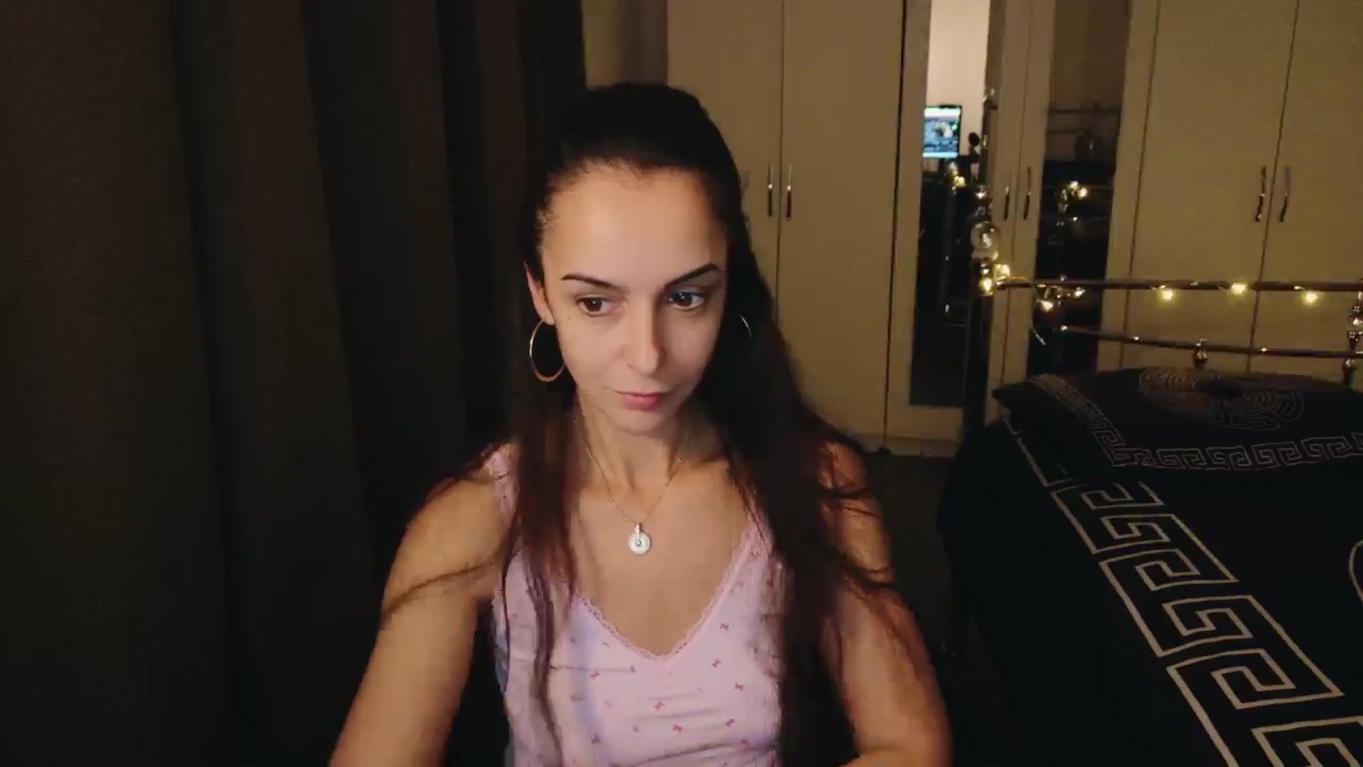 Gallery image thumbnail from KarlaOlivia's myfreecams stream on, 12/11/2024, 19:24 image 2 of 20