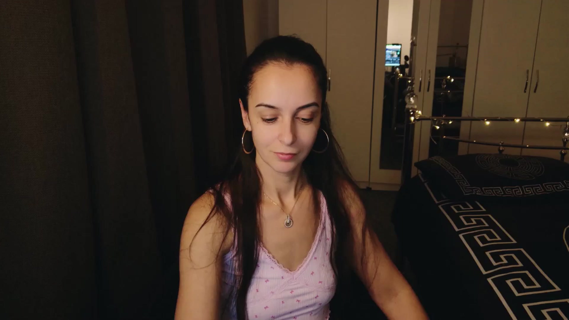 Gallery image thumbnail from KarlaOlivia's myfreecams stream on, 12/11/2024, 19:24 image 3 of 20
