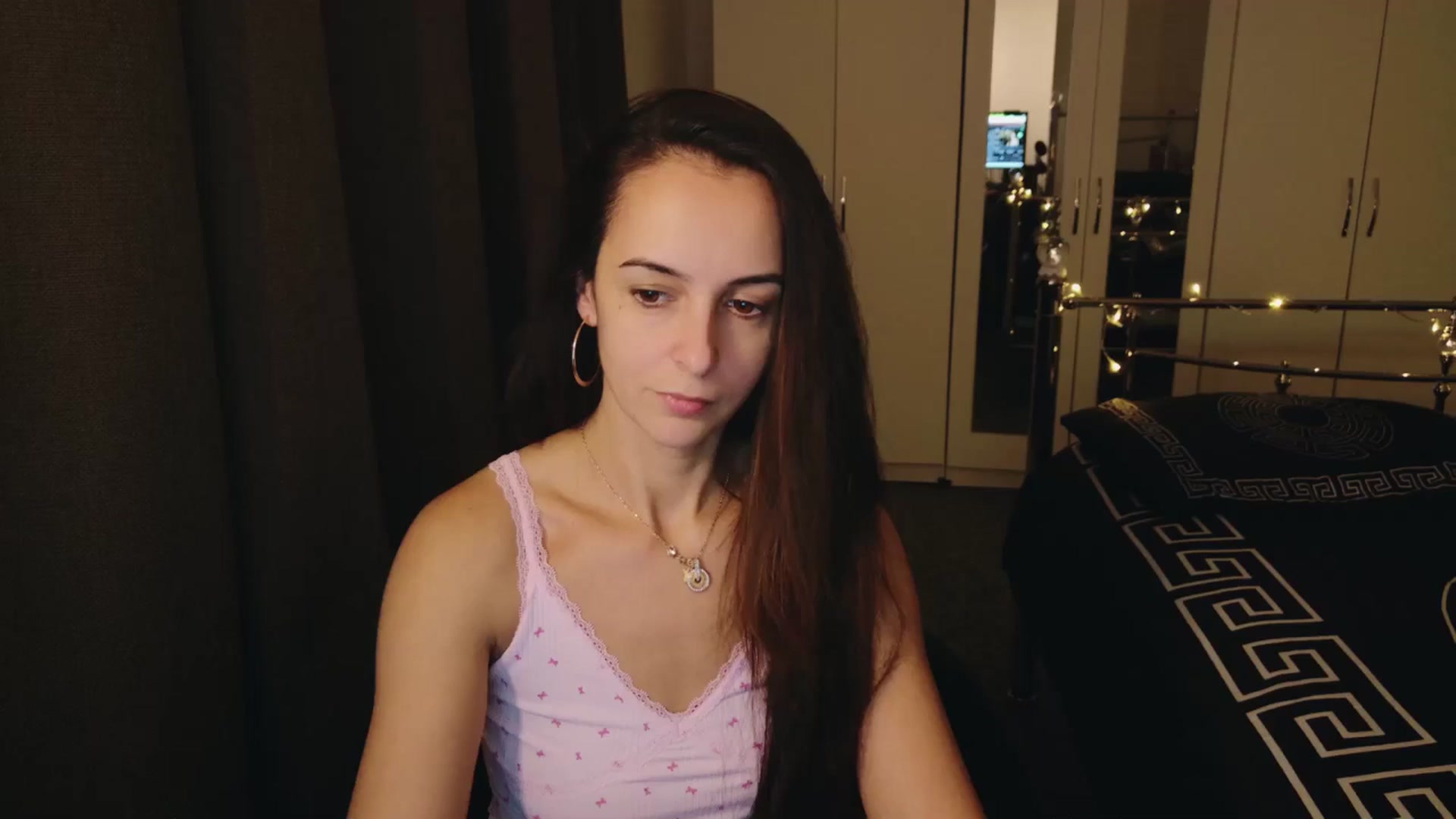 Gallery image thumbnail from KarlaOlivia's myfreecams stream on, 12/11/2024, 19:24 image 1 of 20